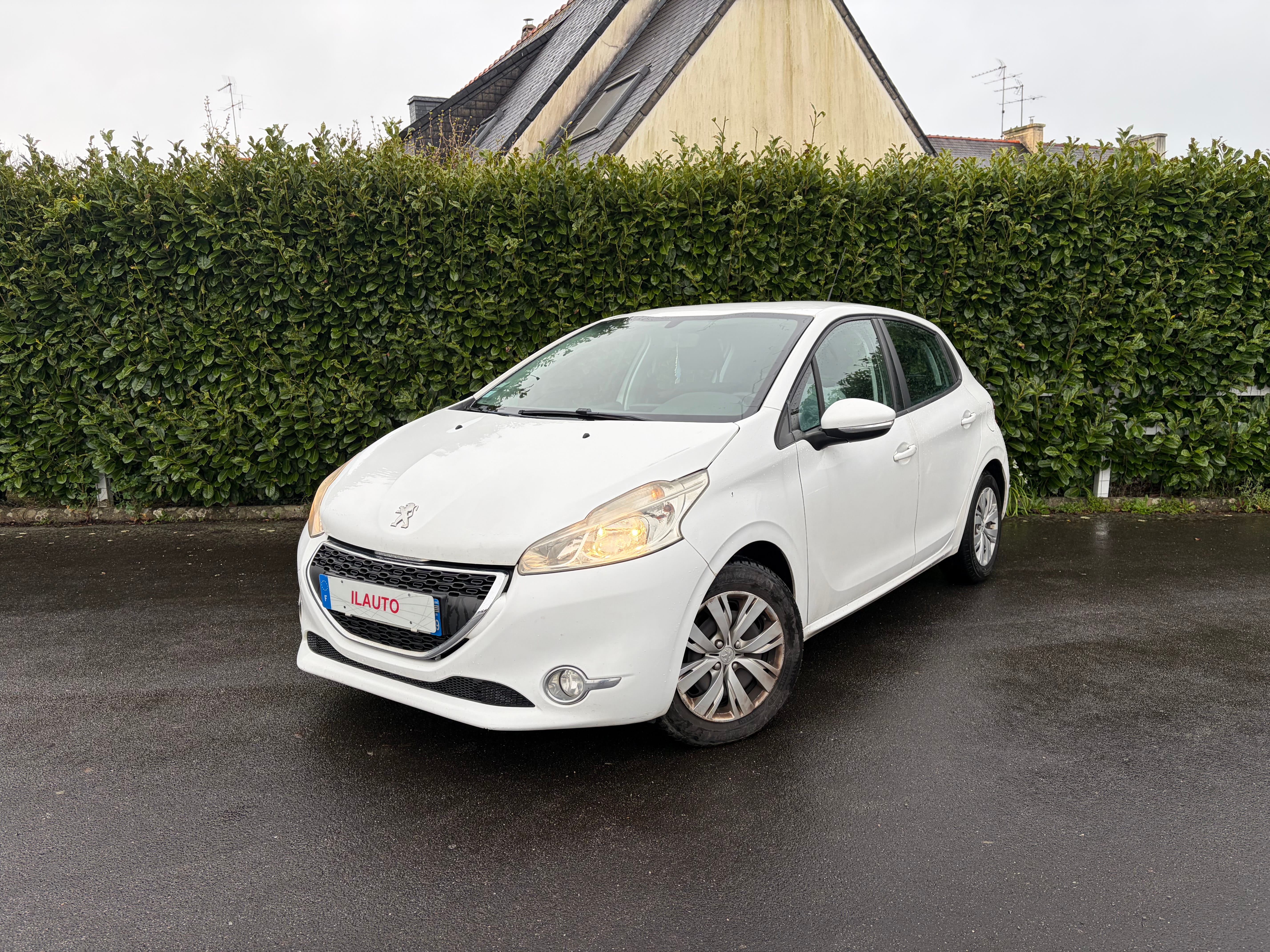 Peugeot 208, 2012, Diesel