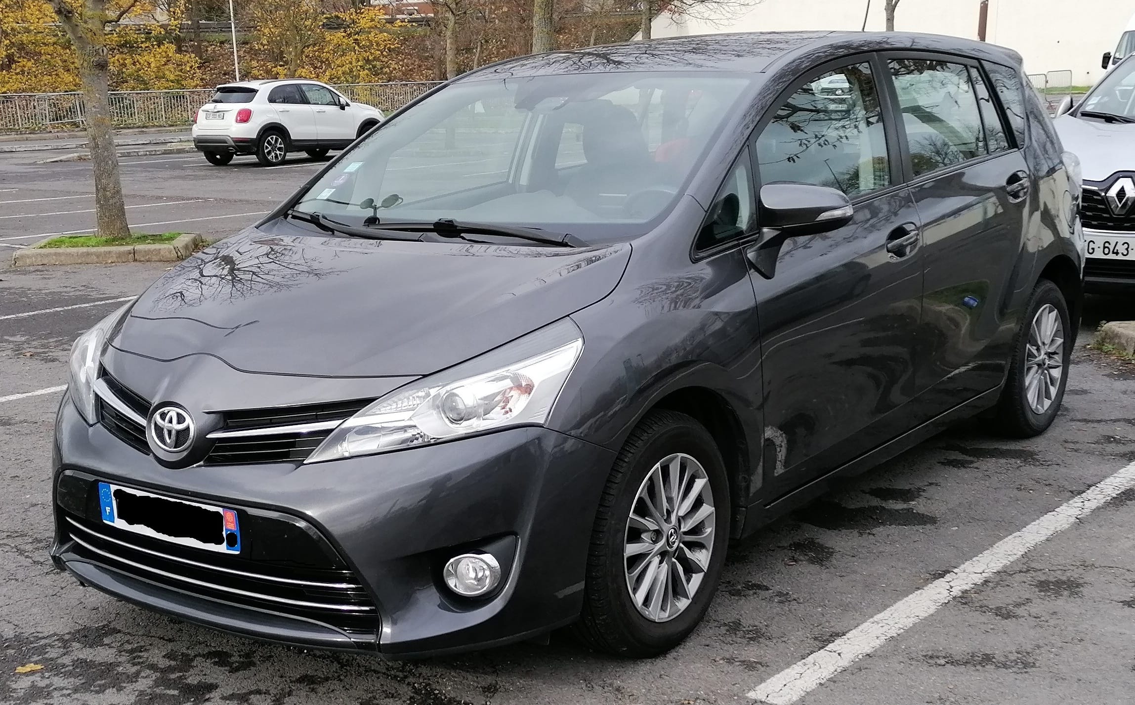 Toyota Verso, 2016, Essence 95, automatique