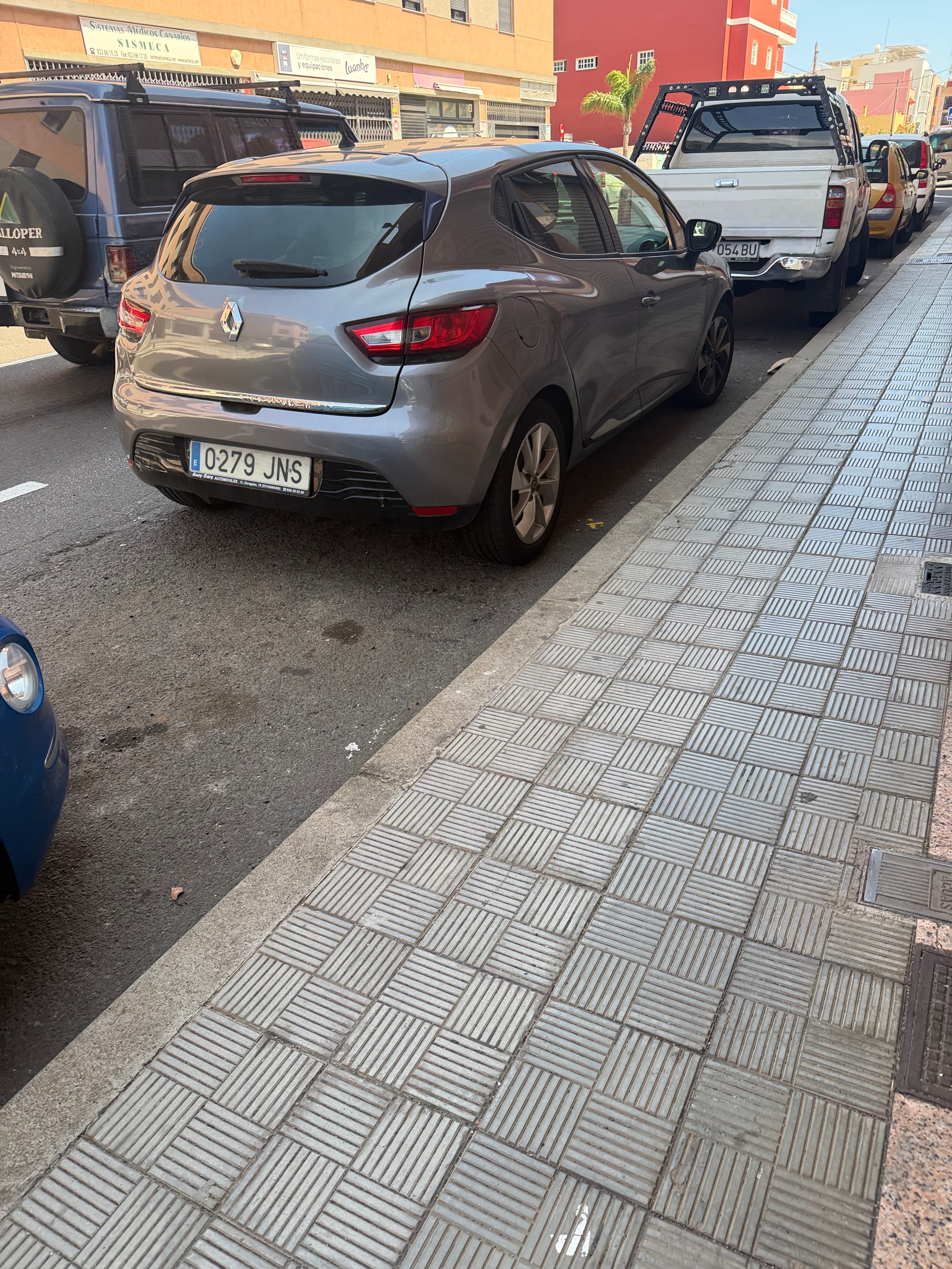 Renault Clio con Aire acondicionado