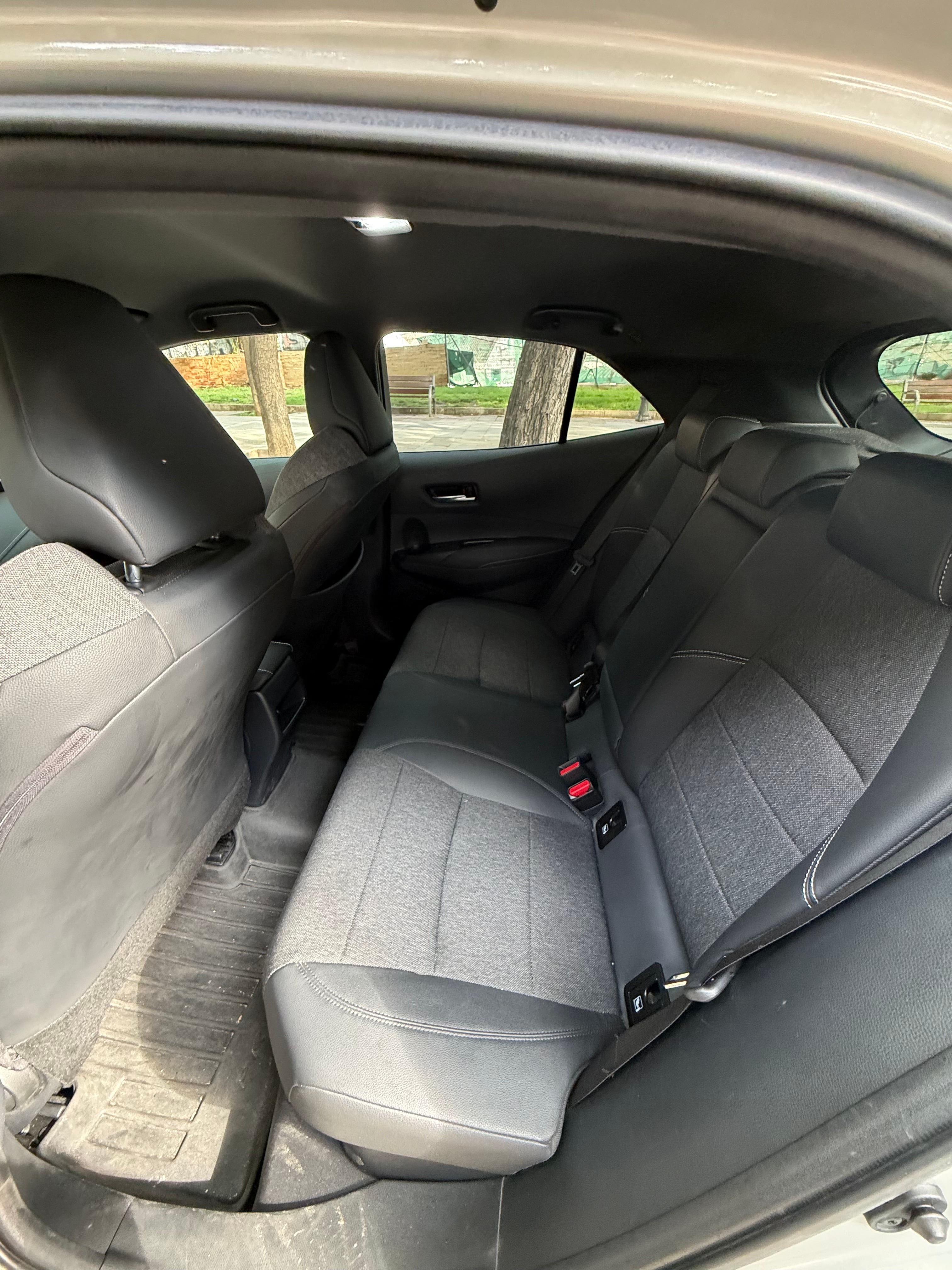 Toyota Corolla Hatchback con Apple CarPlay