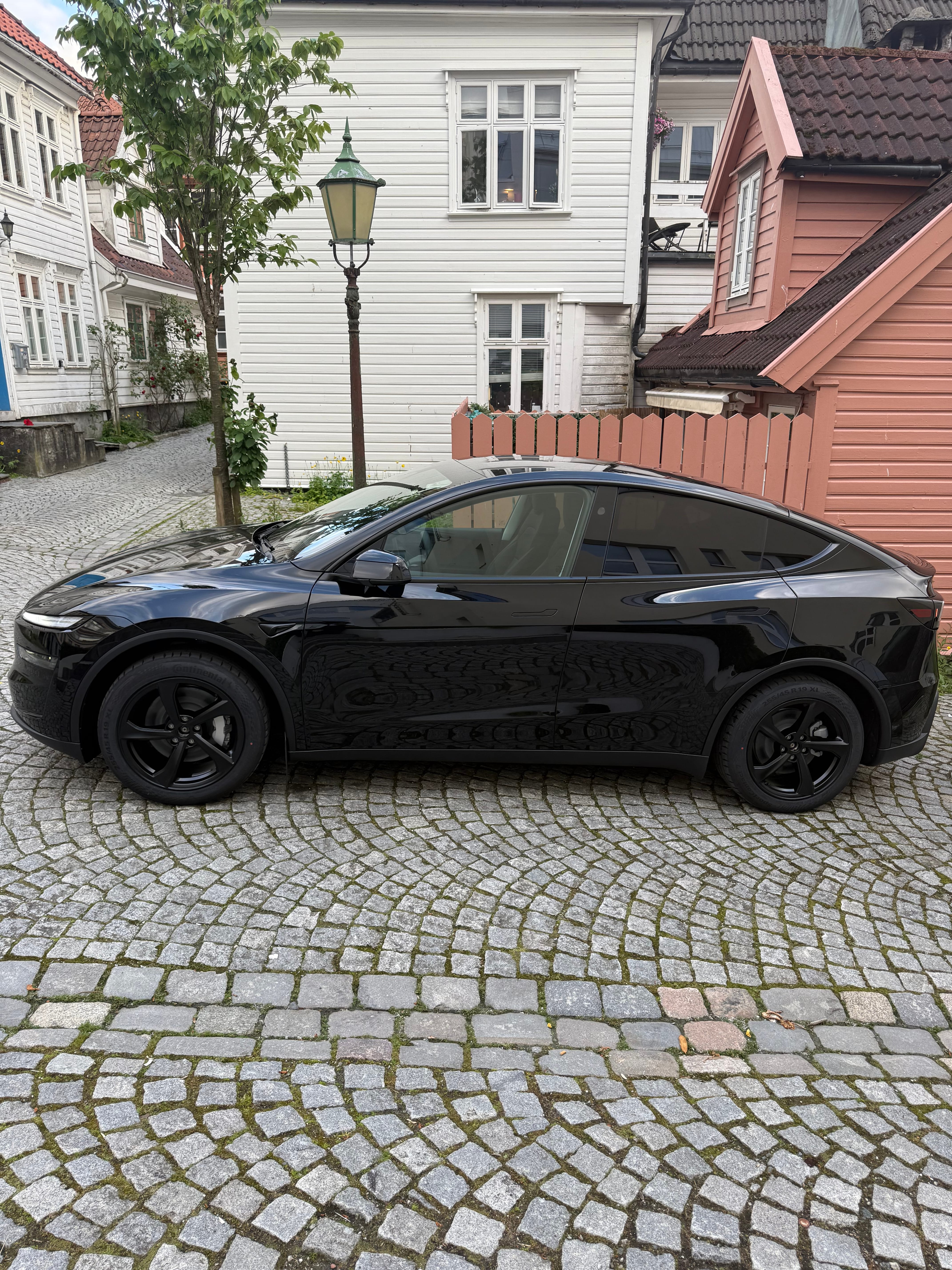 Tesla Model Y Long Range med Aircondition