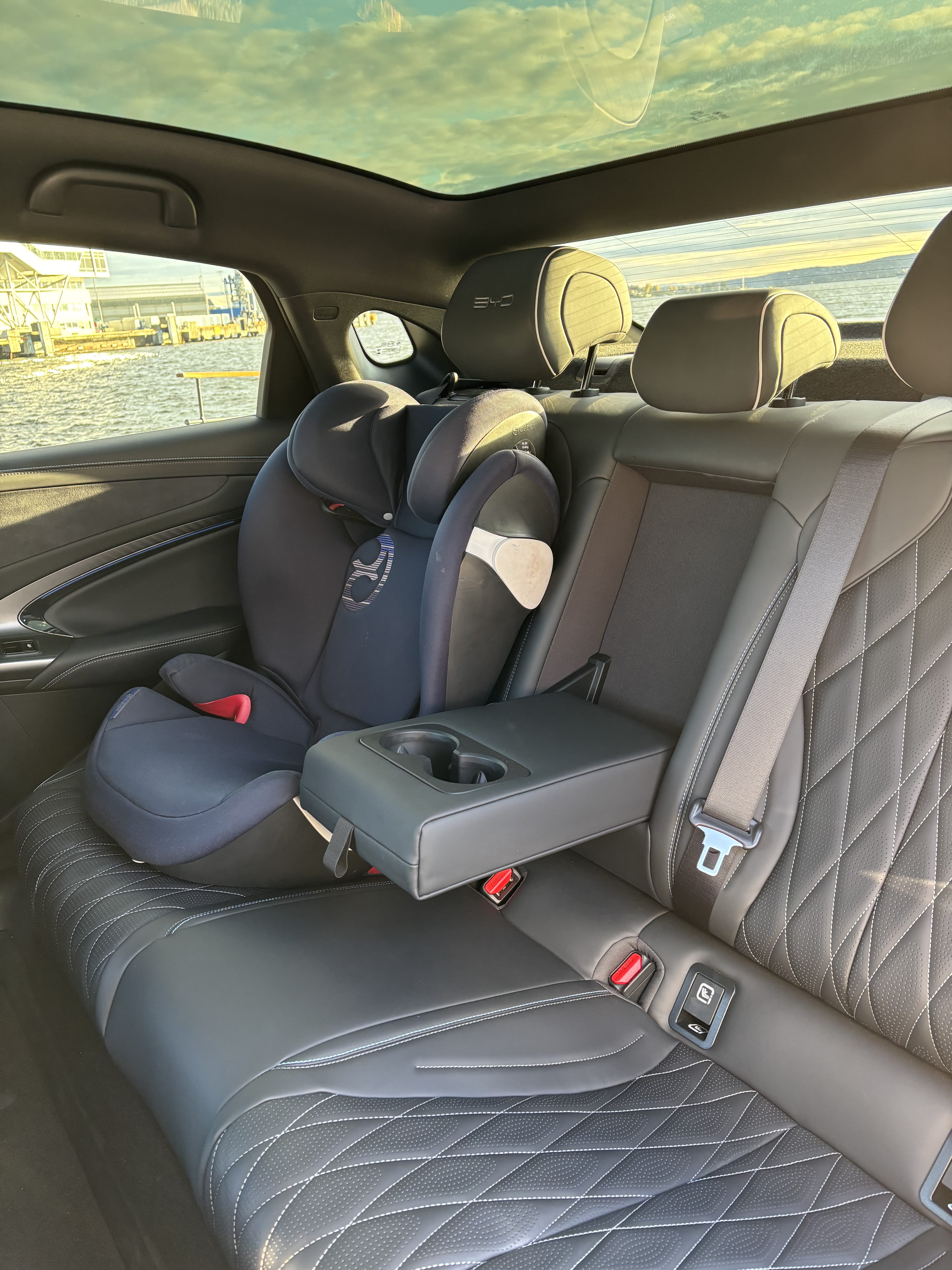 BYD SEAL Excellence-AWD med Babysete