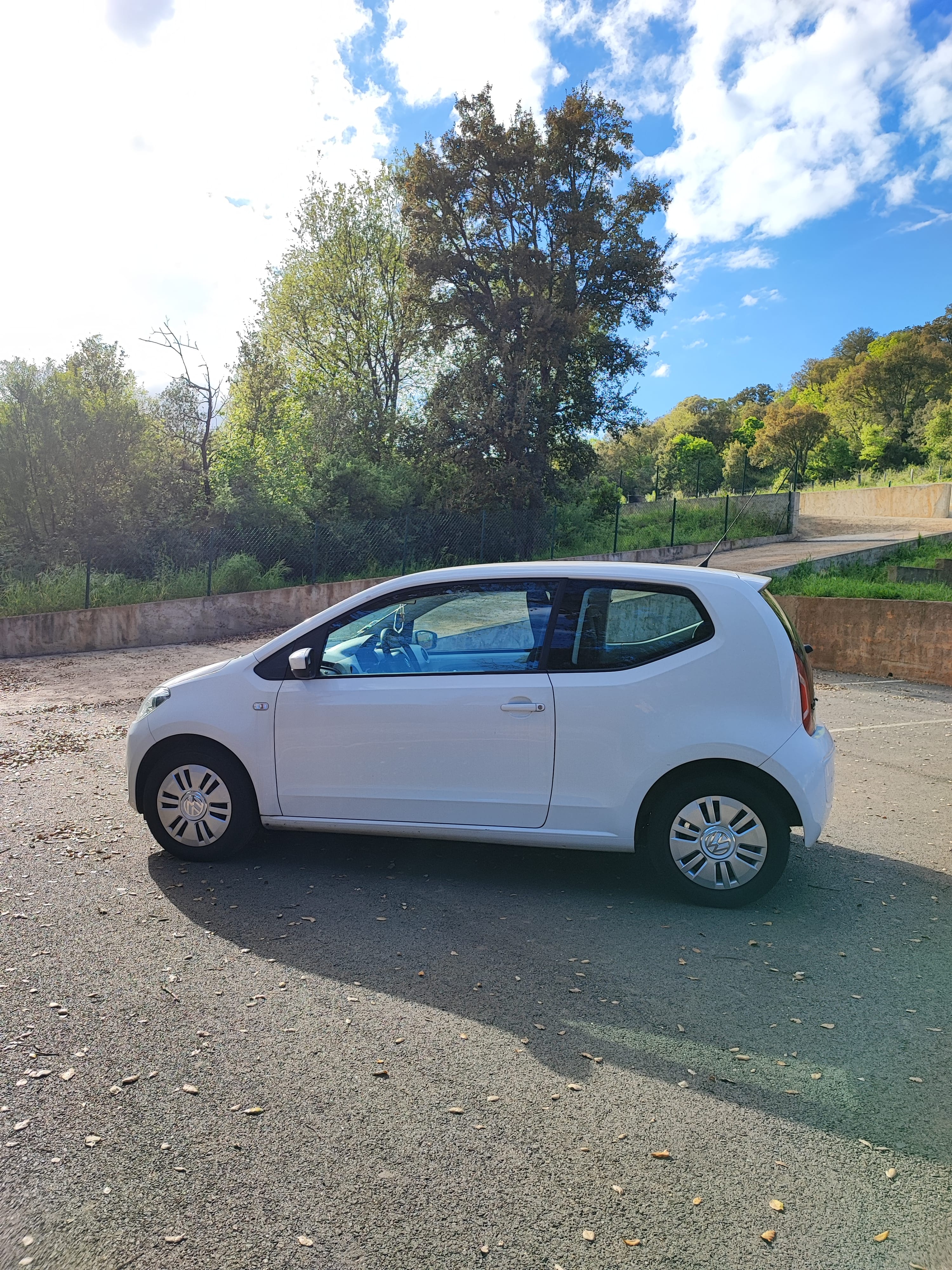 Volkswagen Up! 1.0i 12v 60cv avec Climatisation