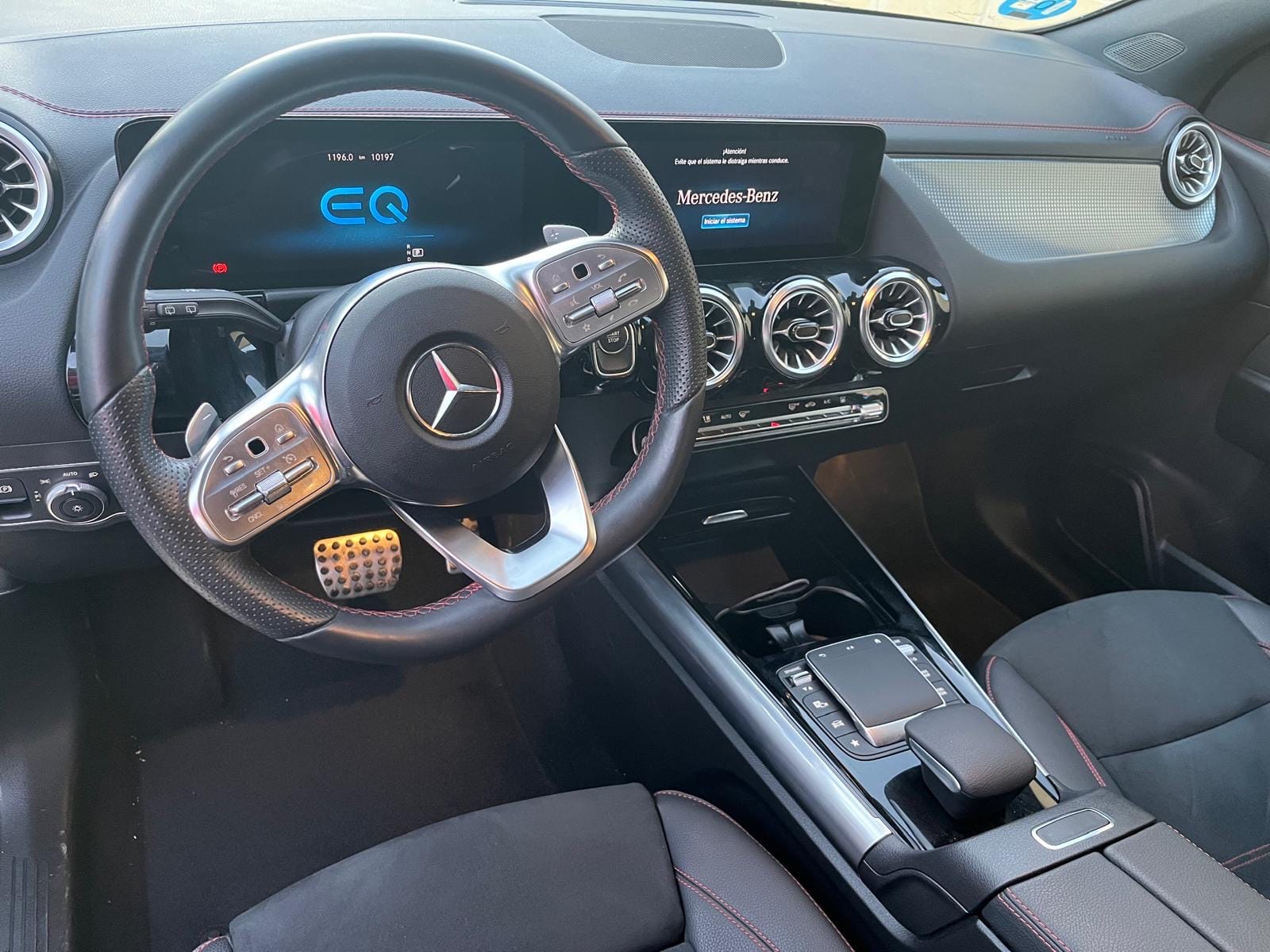 Mercedes-Benz EQA 250+ con GPS