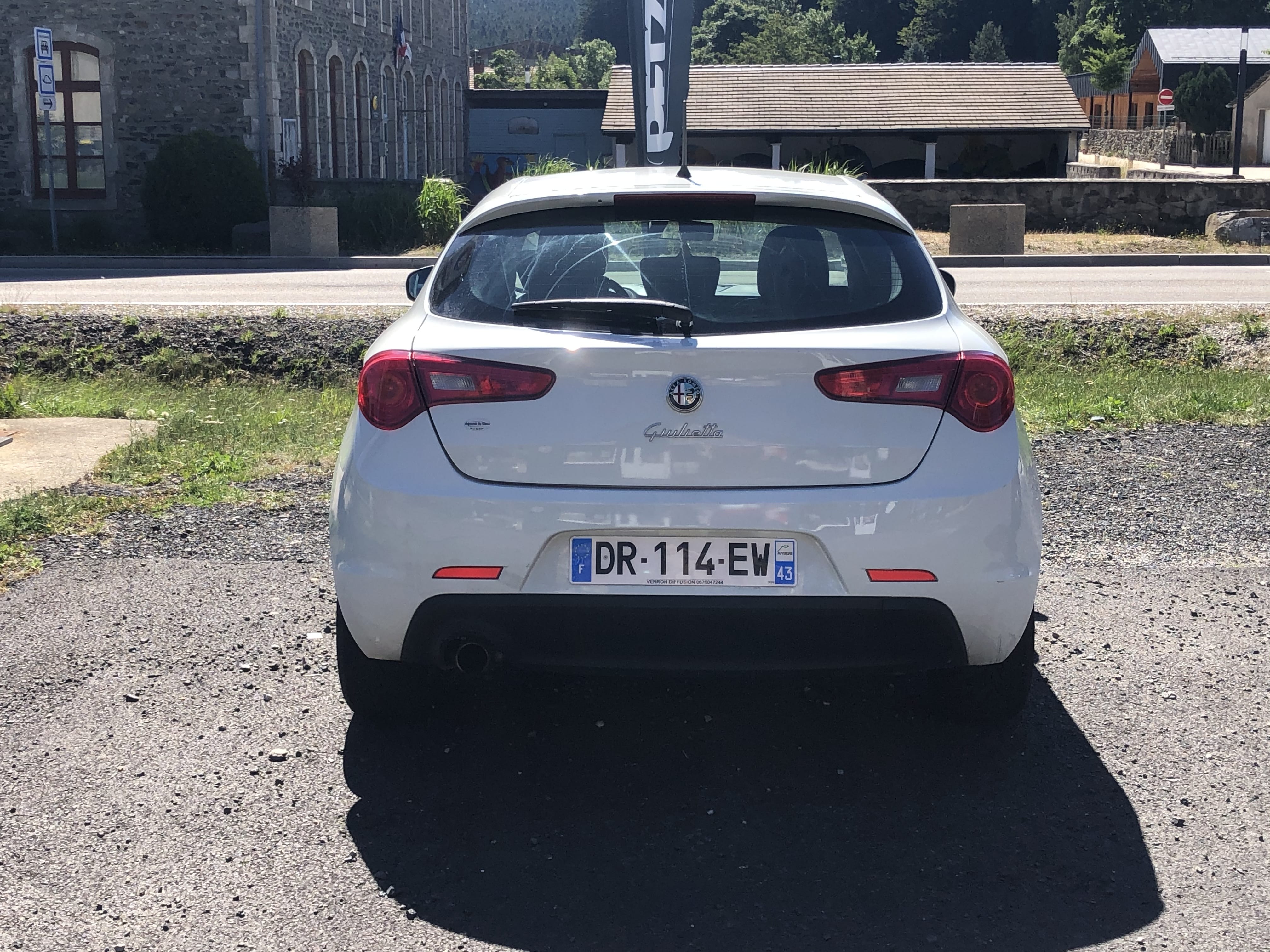 Alfa-Romeo Giulietta avec Pneus neige