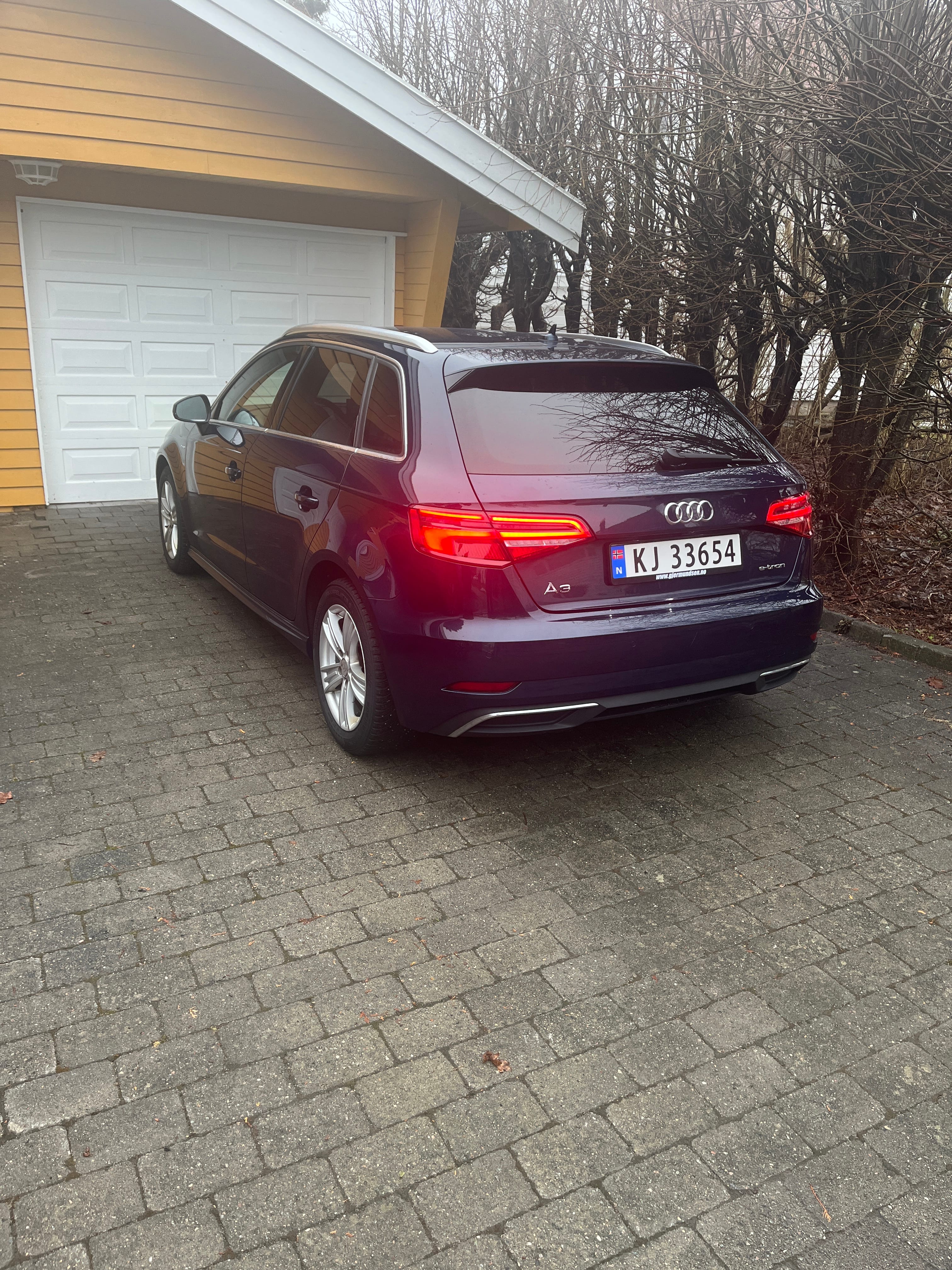 Audi A3 Sportback e-tron med Cruisekontroll