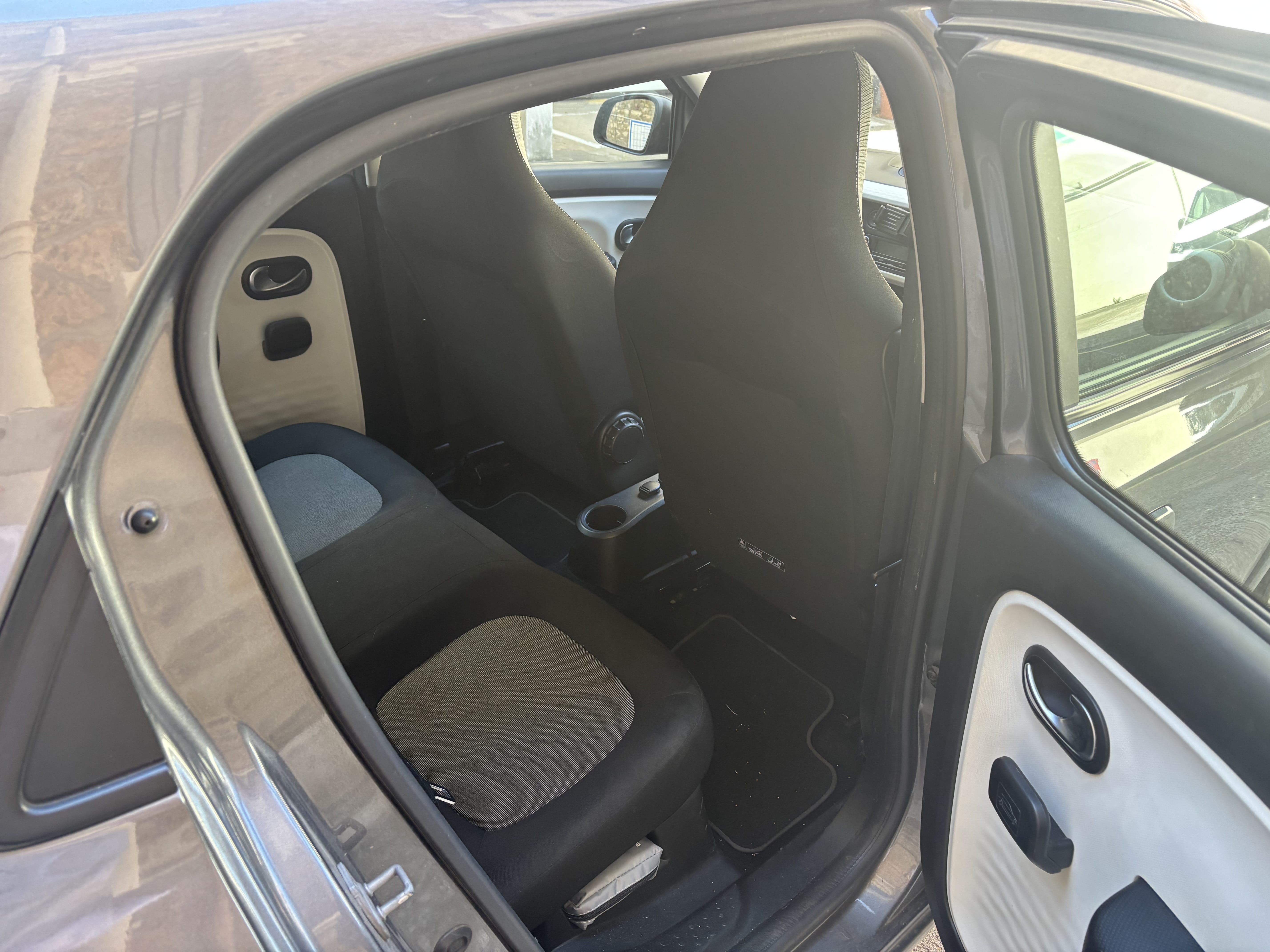 Renault Twingo Porte Châtillon / périphérique avec Entrée audio / iPod