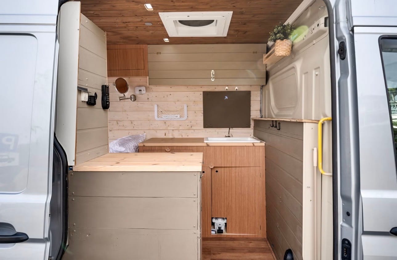 Volkswagen Crafter mit Klimaanlage