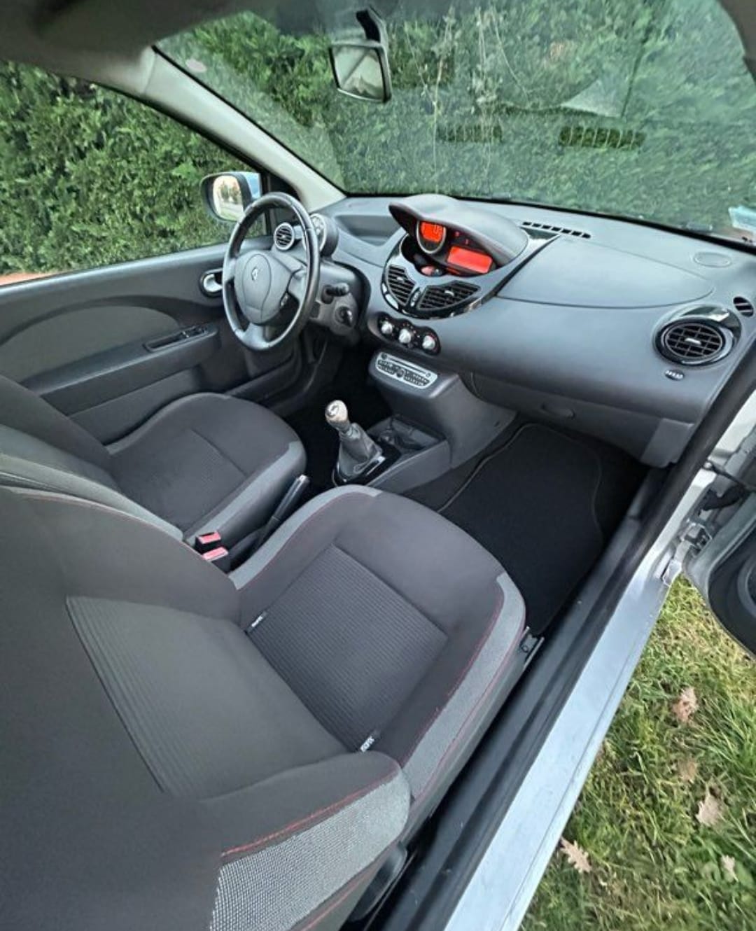 Renault Twingo II avec Accessible fauteuil roulant
