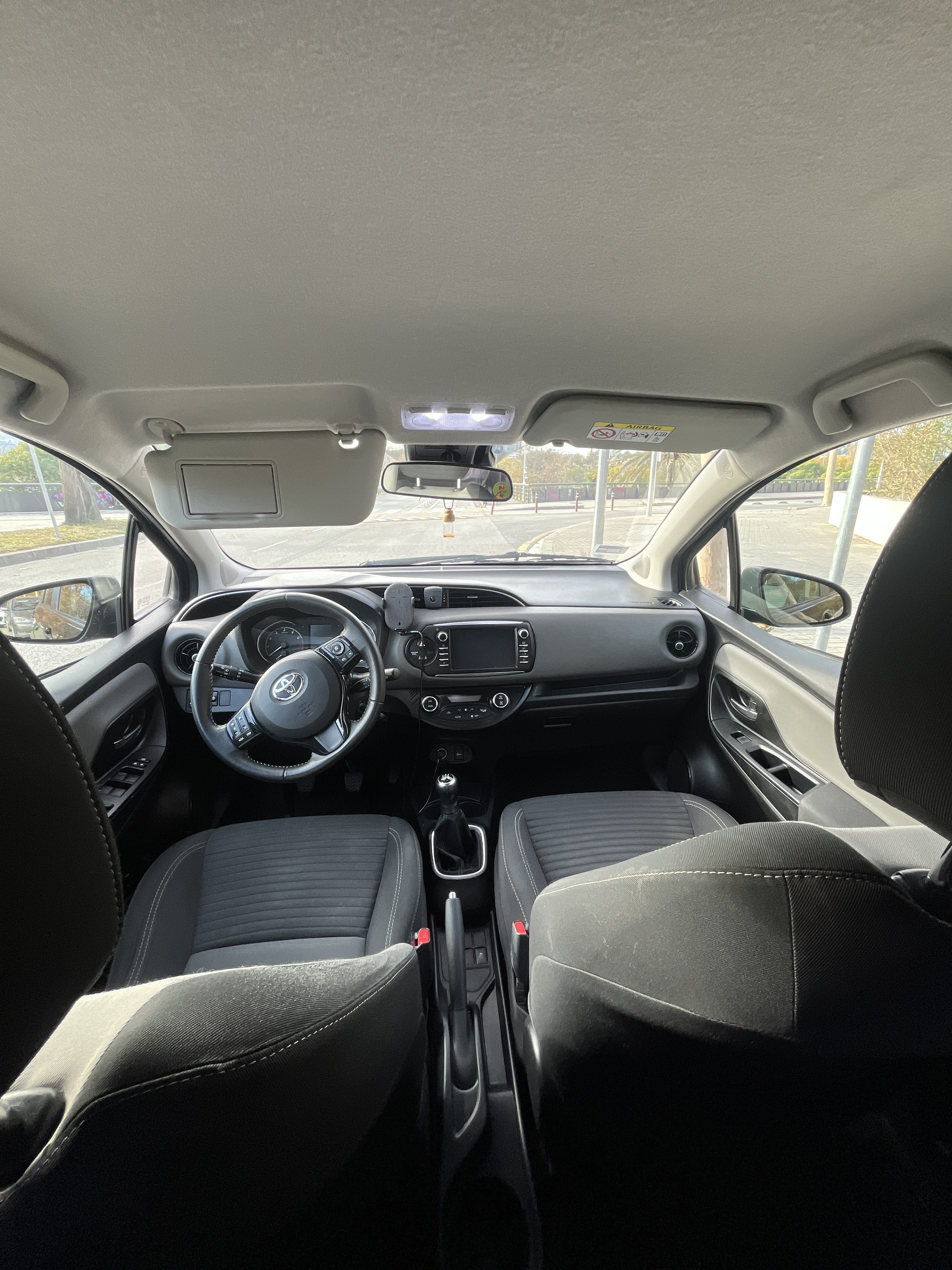 Toyota Yaris con Silla infantil