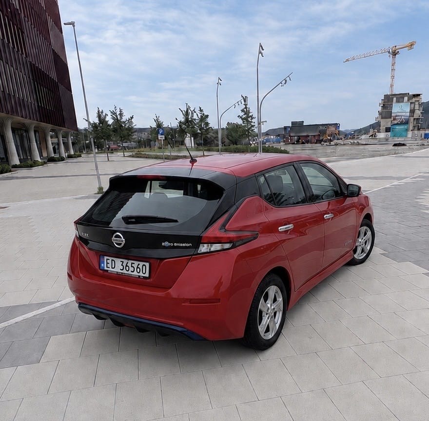 Nissan Leaf with Backup camera