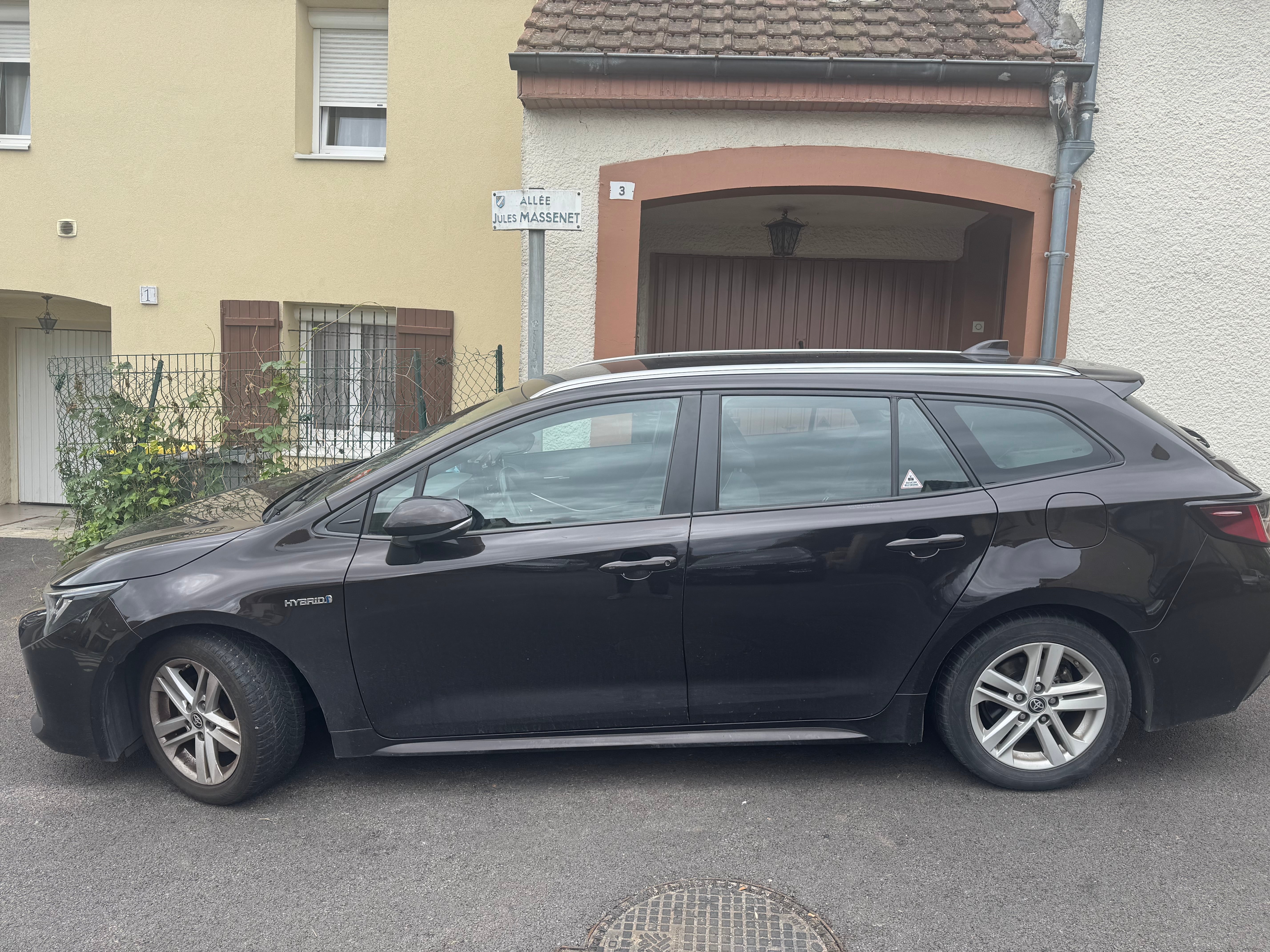 Toyota Corolla Break Hybride avec Climatisation