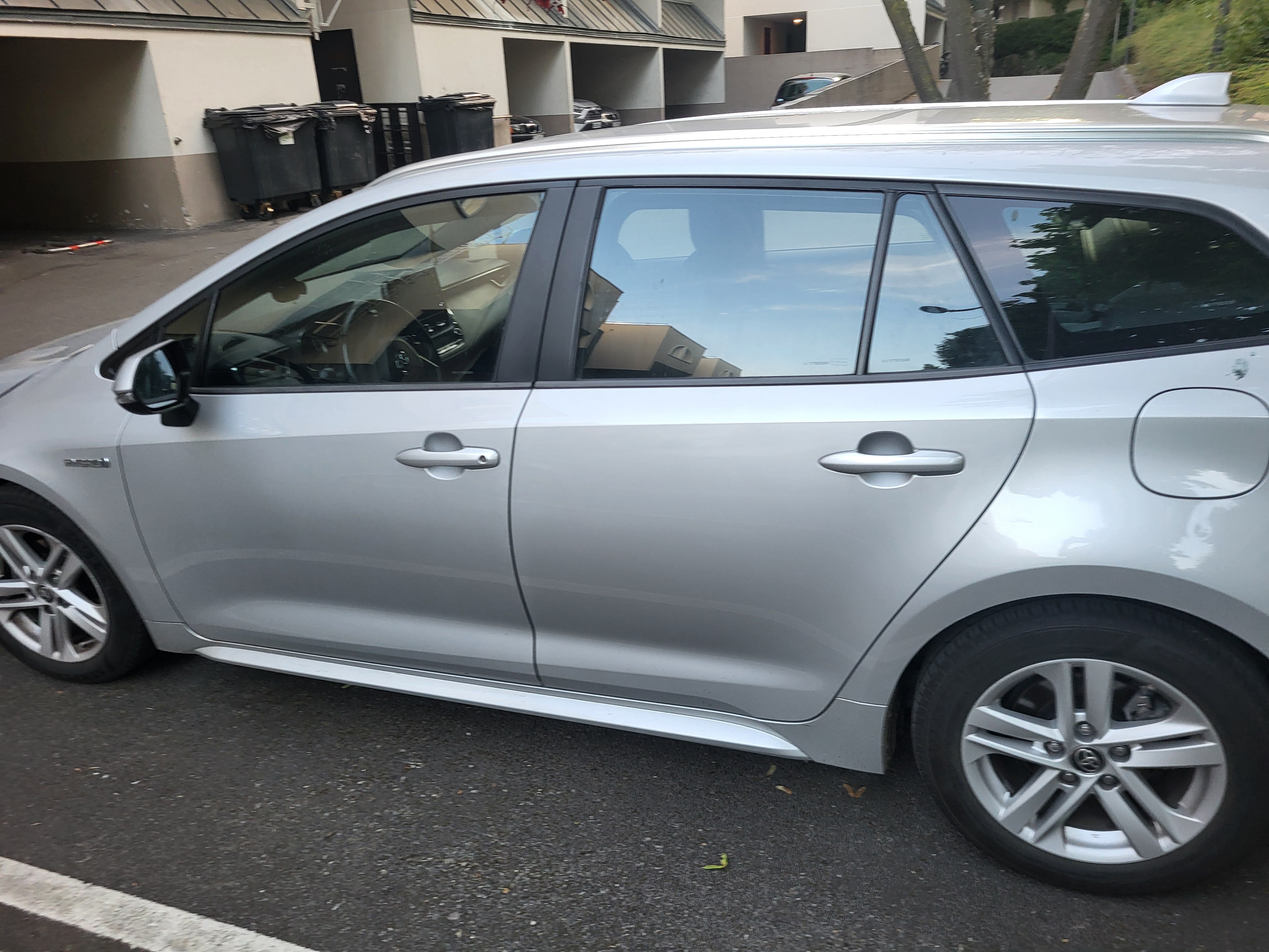 Toyota Corolla Break Hybride avec Climatisation