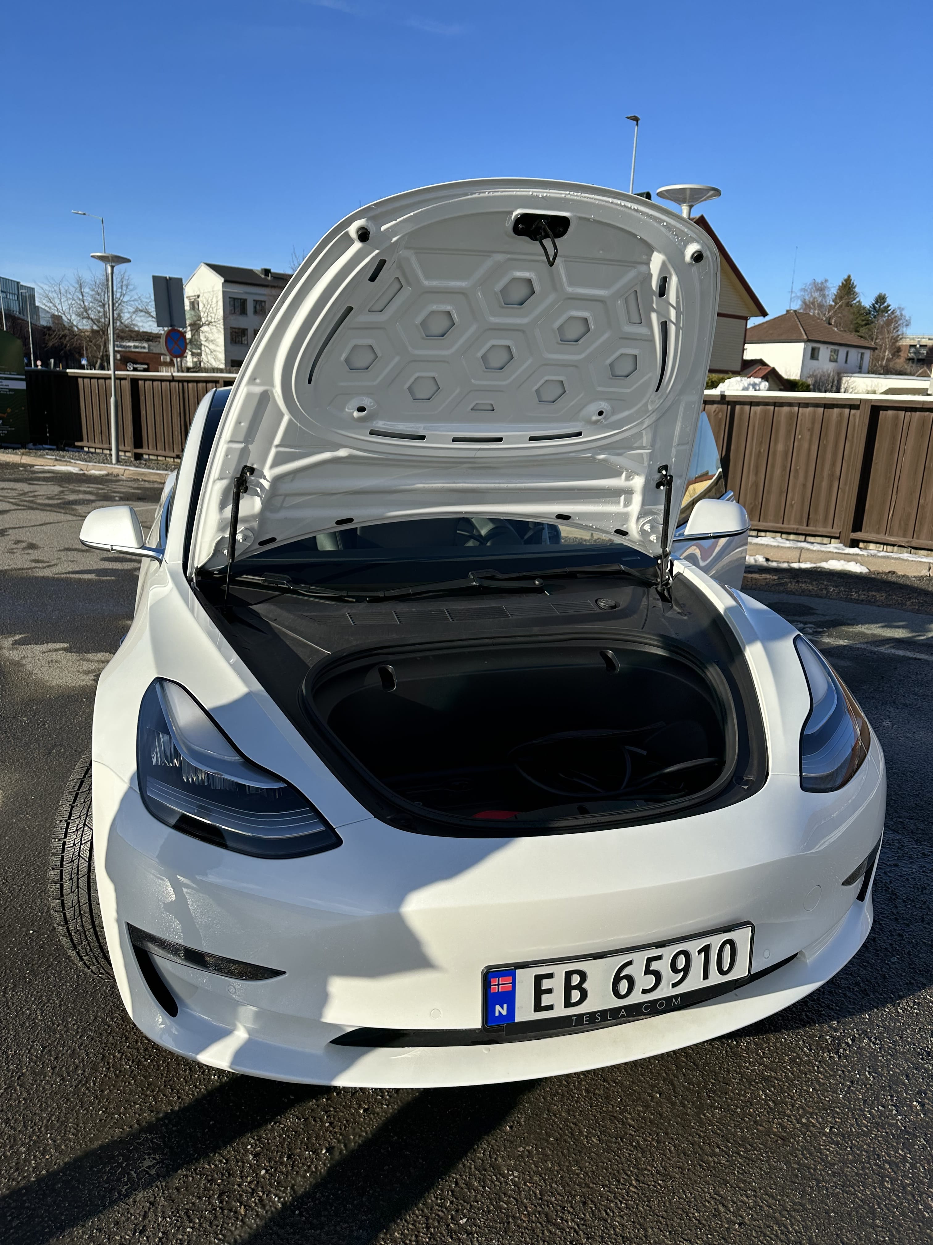 Tesla Model 3 Long Range med Dashcam