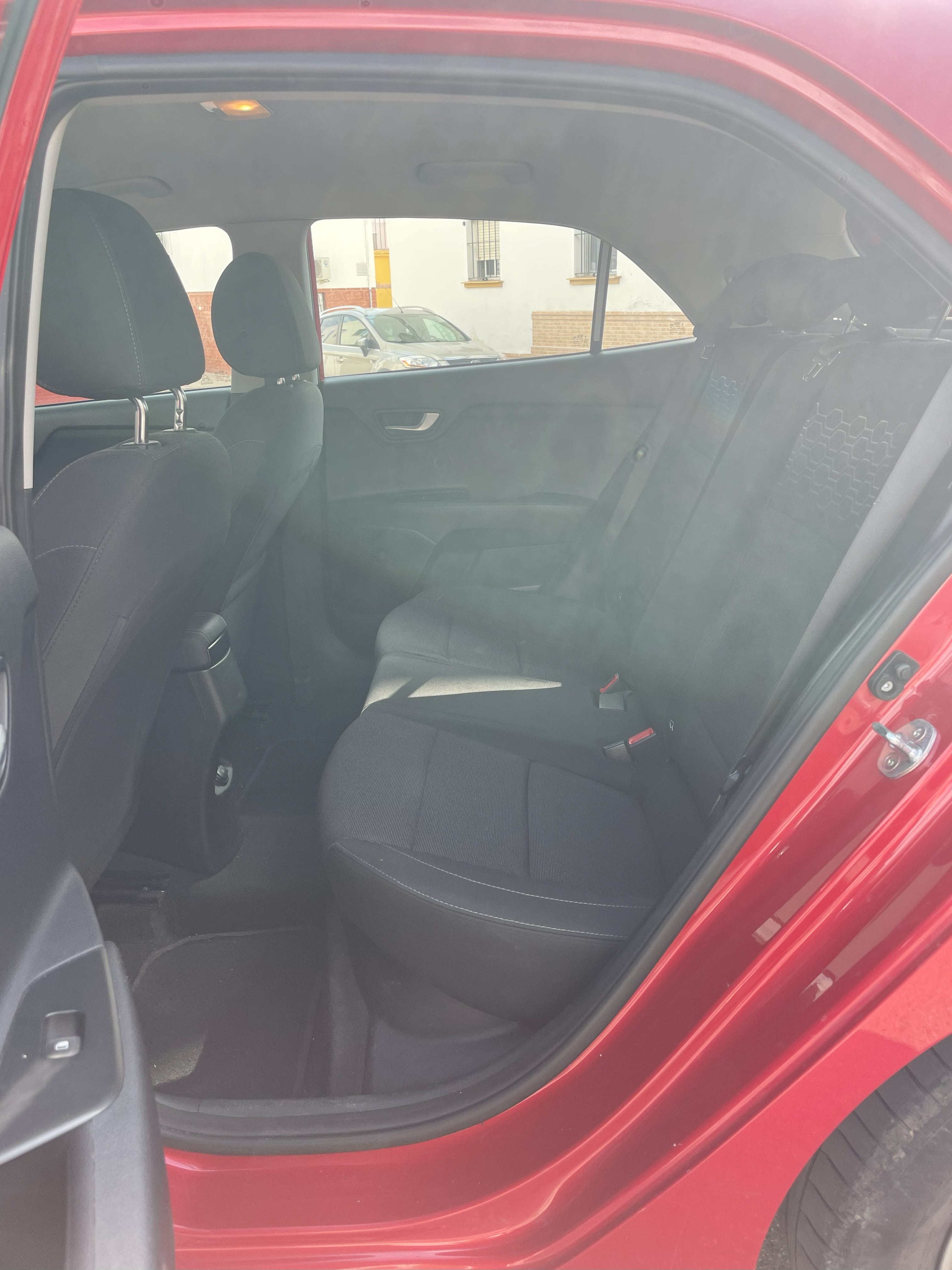 Kia Rio con Control de velocidad