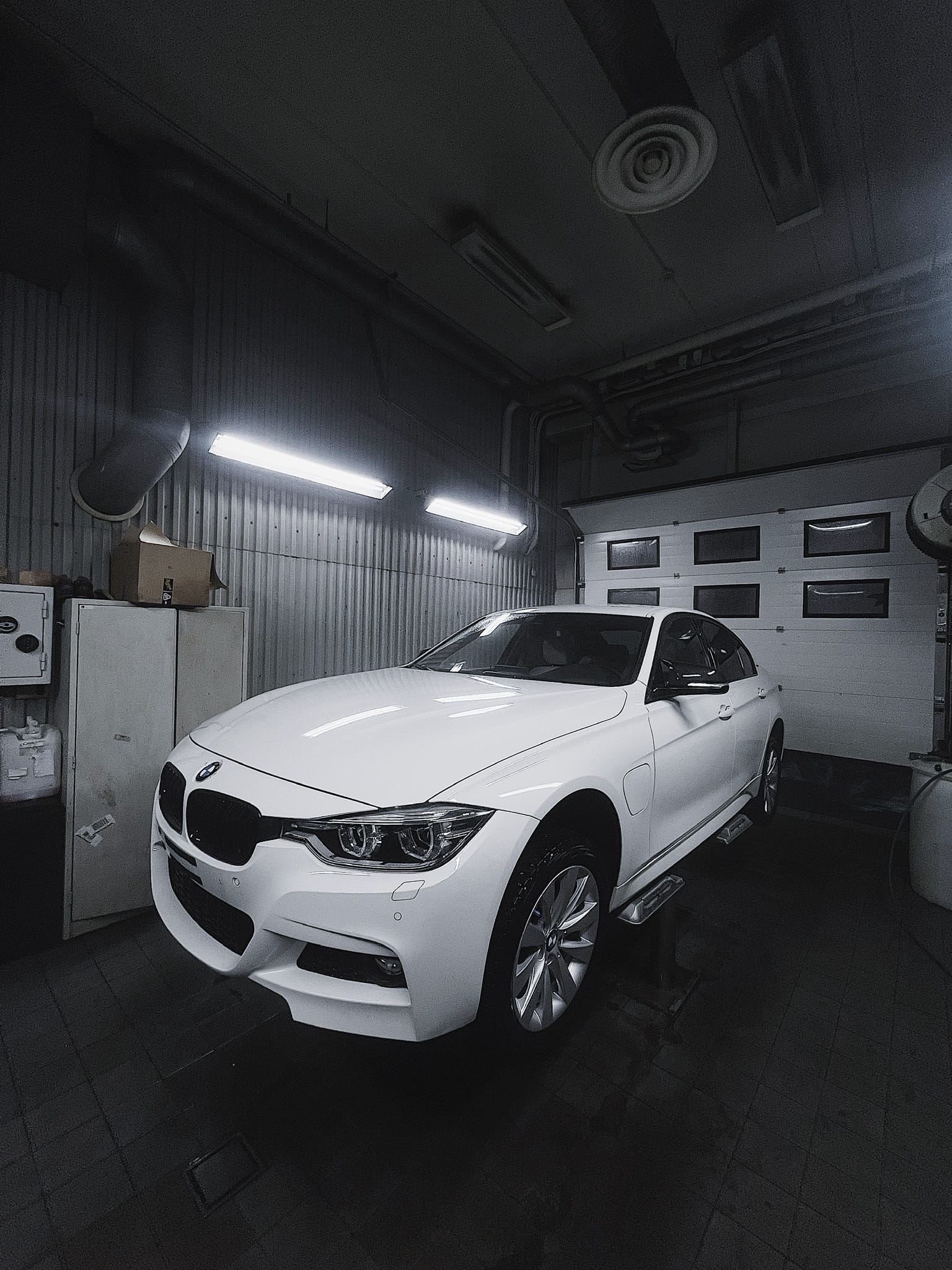 BMW 3 Series Hybrid, 2016, Blyfri 95 / Elektrisk (hybrid), automatisk