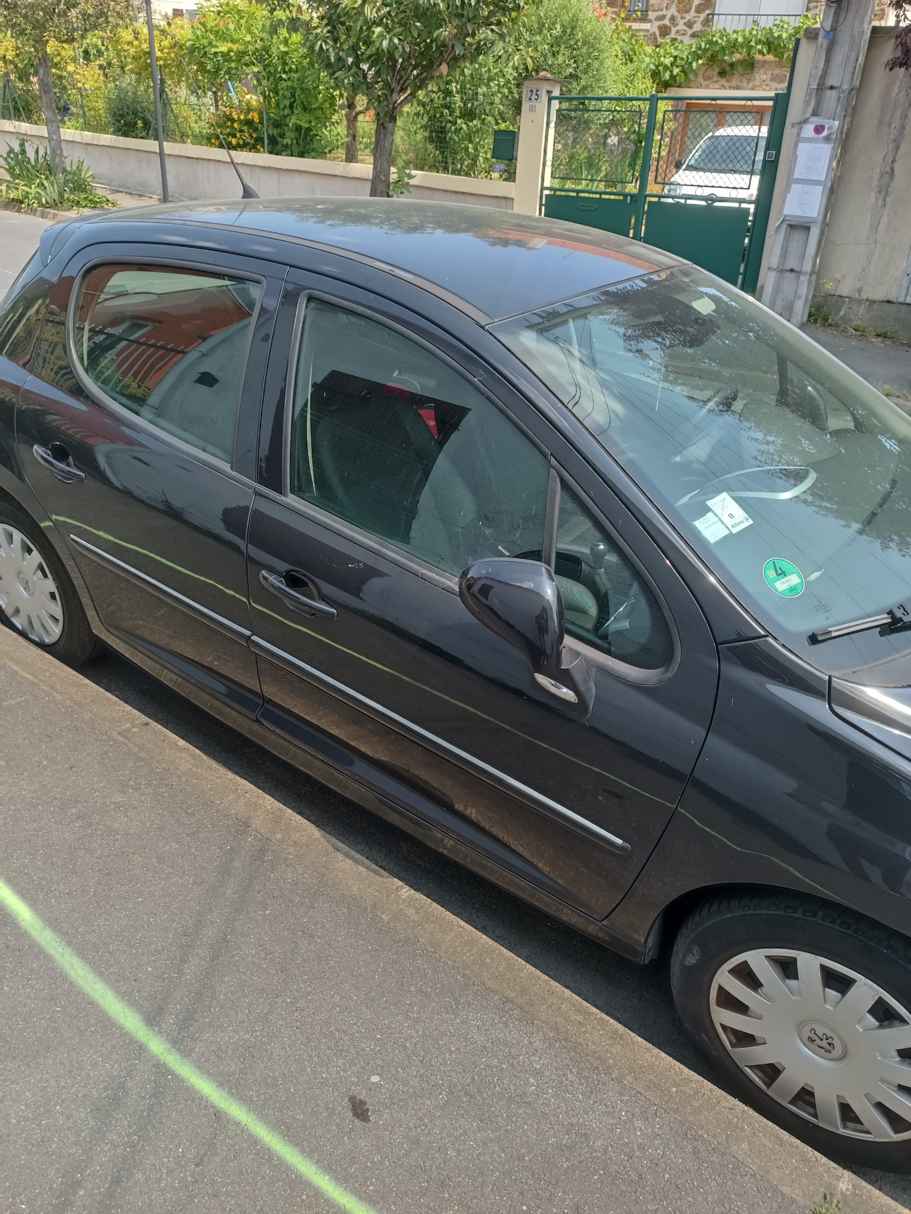 Peugeot 207 avec Climatisation
