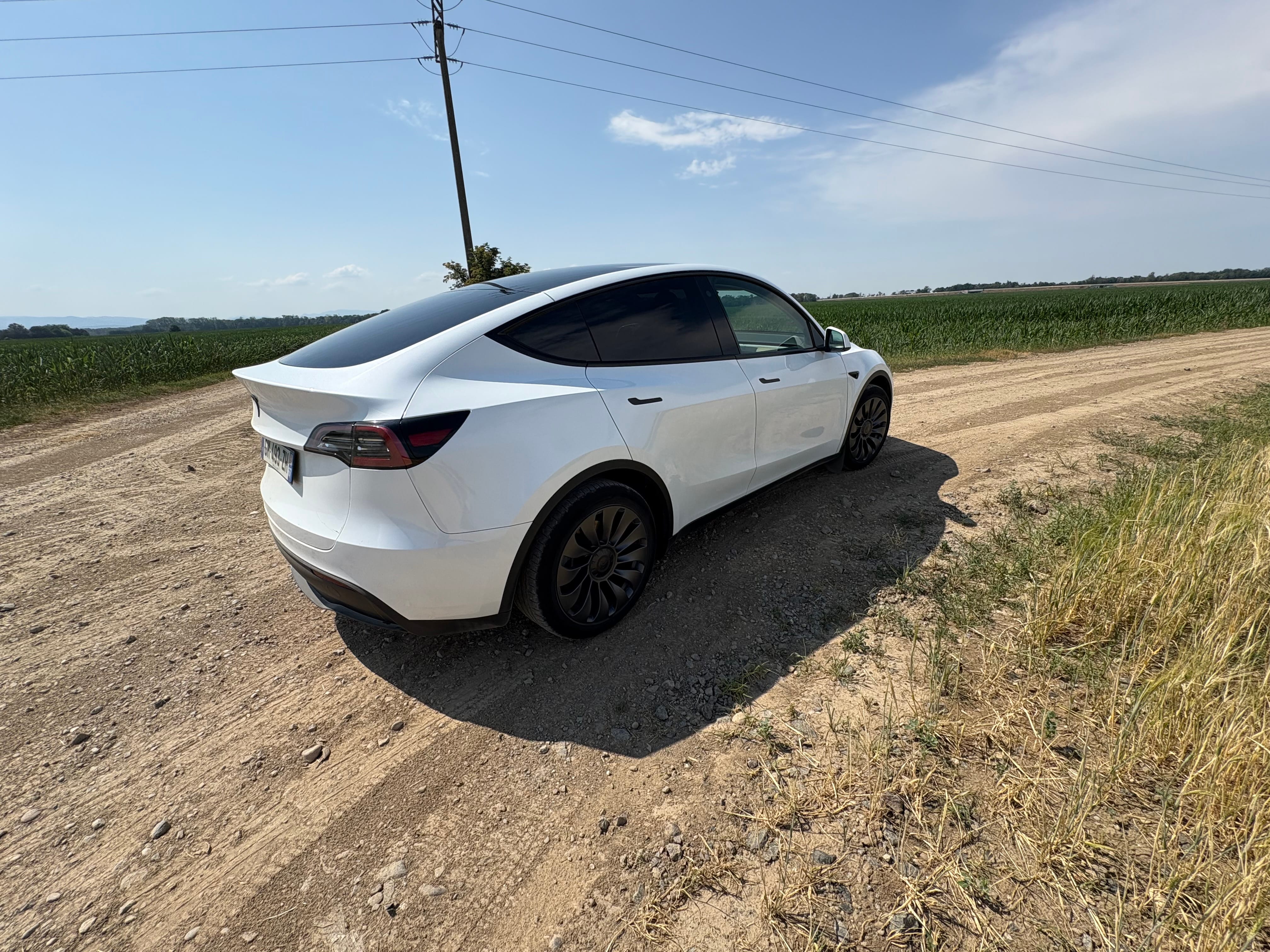 Tesla Model Y Standard Range avec Caméra de recul