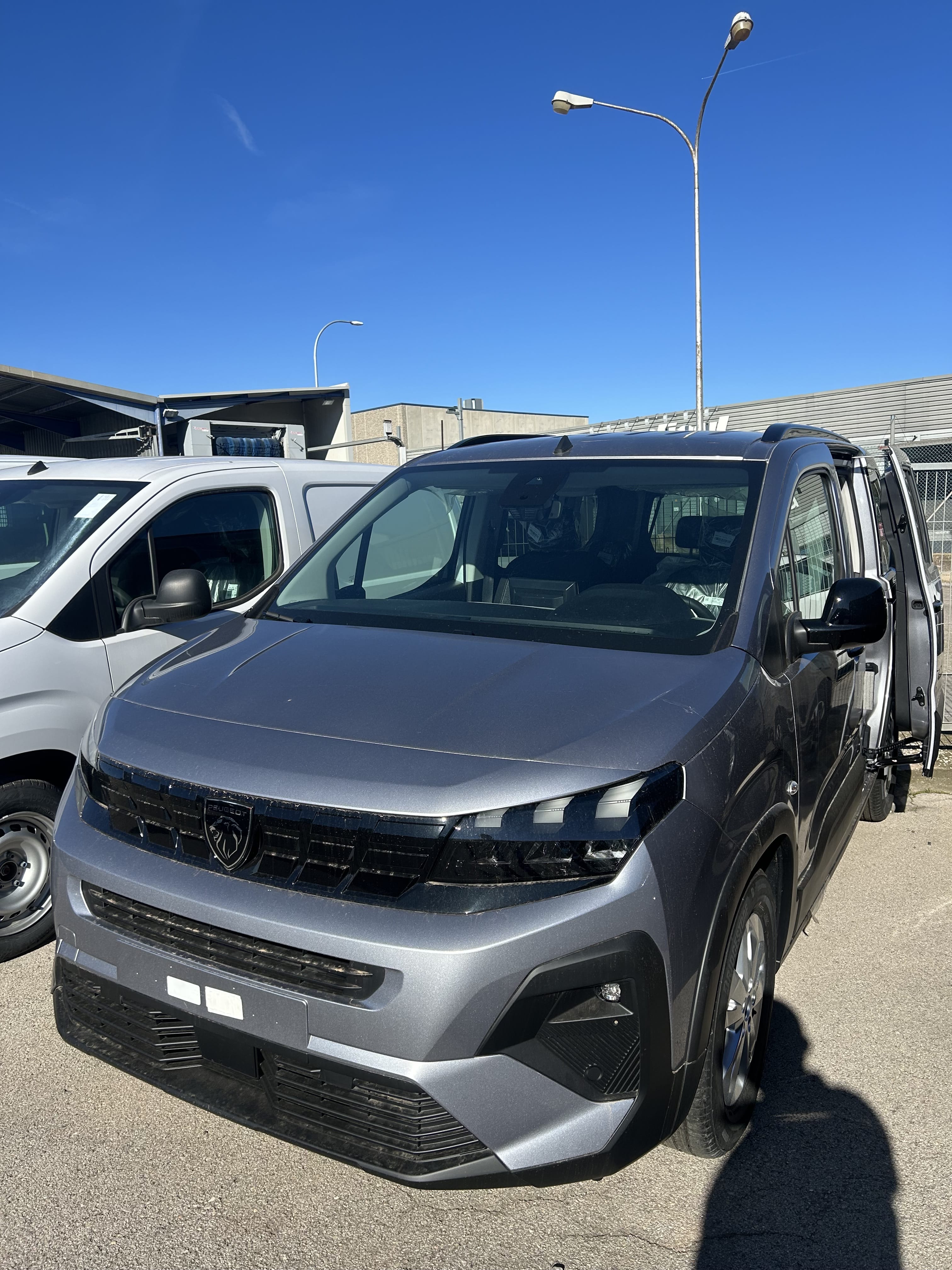 Peugeot e-Rifter Wagon
