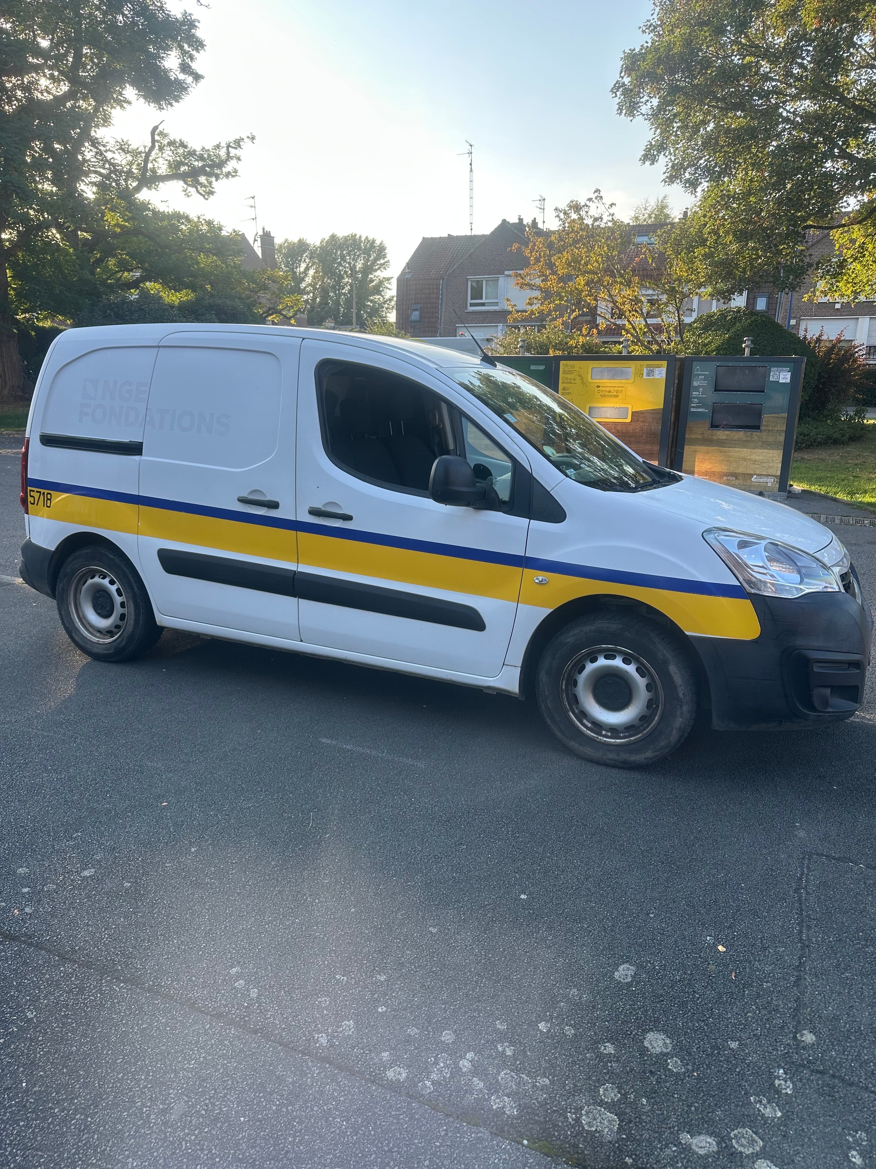 Peugeot Partner avec Climatisation