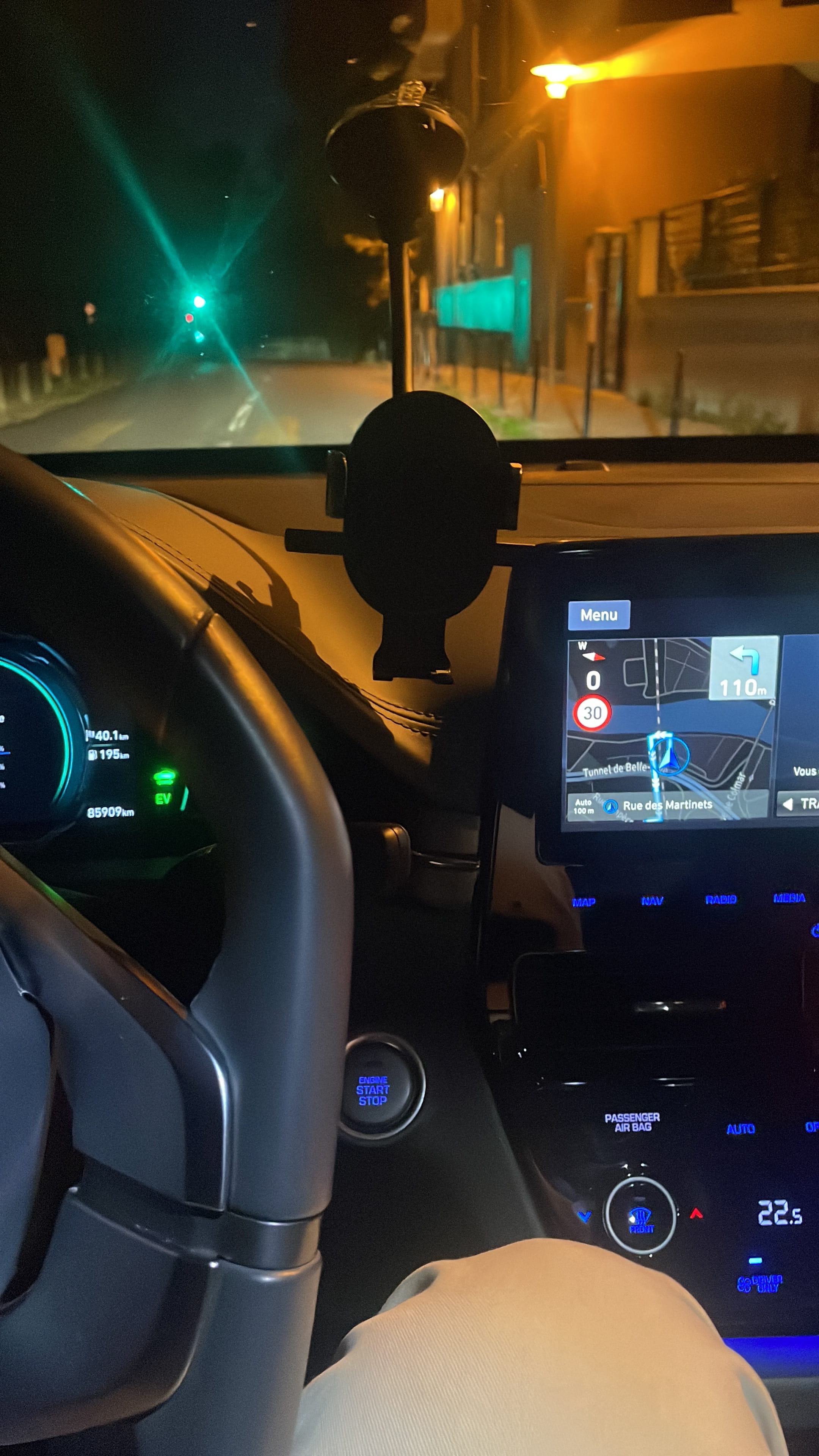 Hyundai Ioniq avec GPS