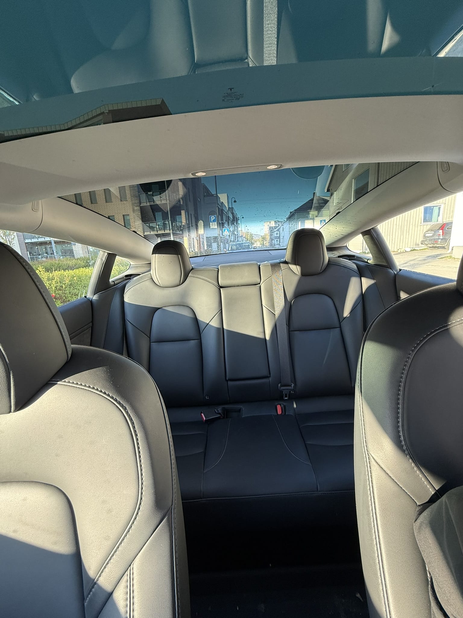 Tesla Model 3 Long Range med Cruisekontroll