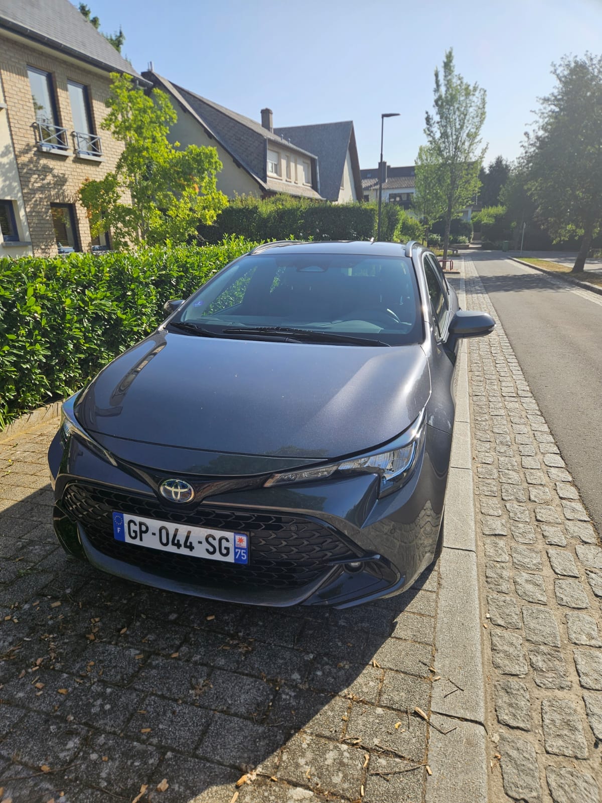 Toyota Corolla Break Hybride con Aire acondicionado