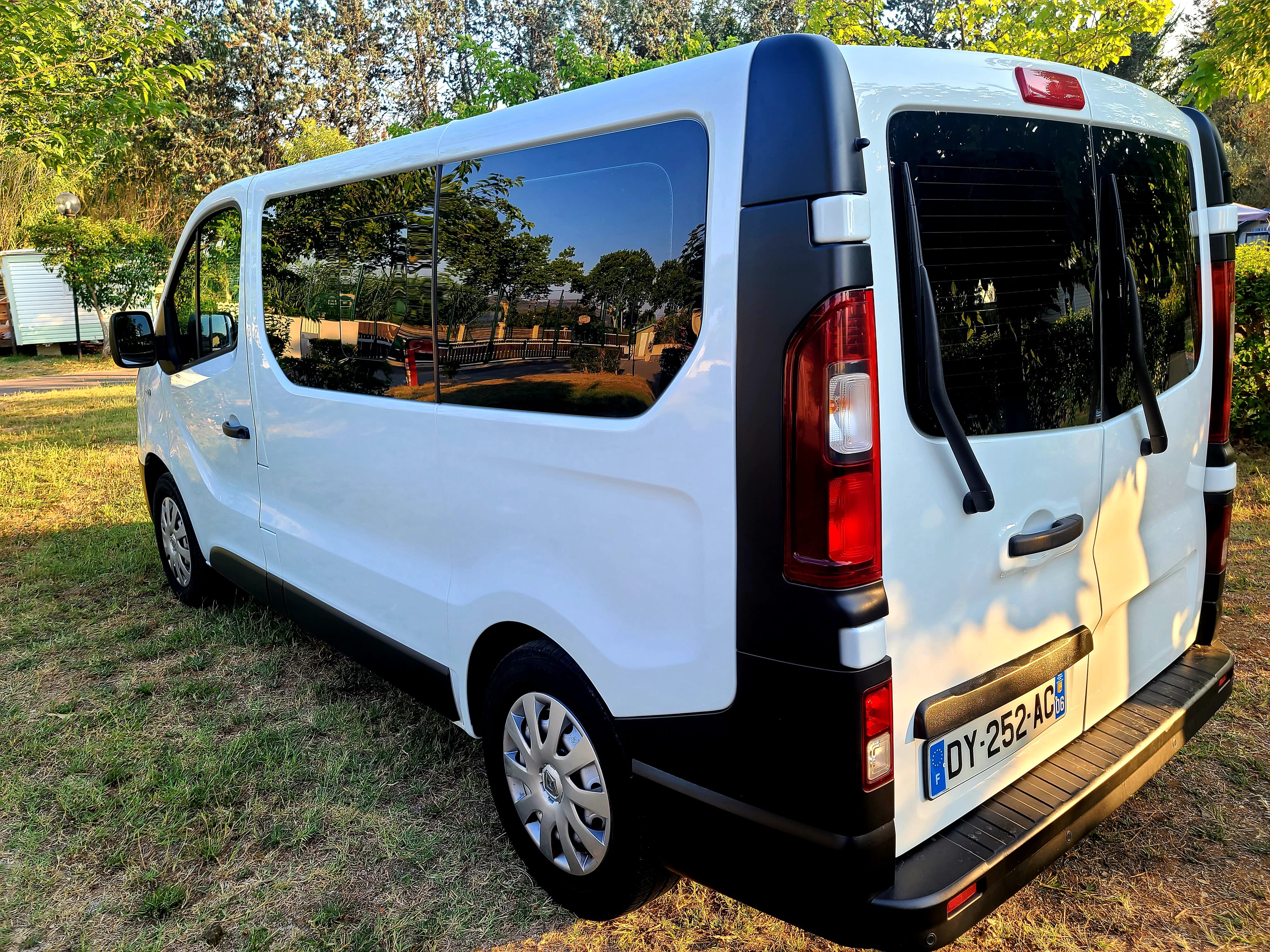 Renault Trafic Passenger avec Siège bébé