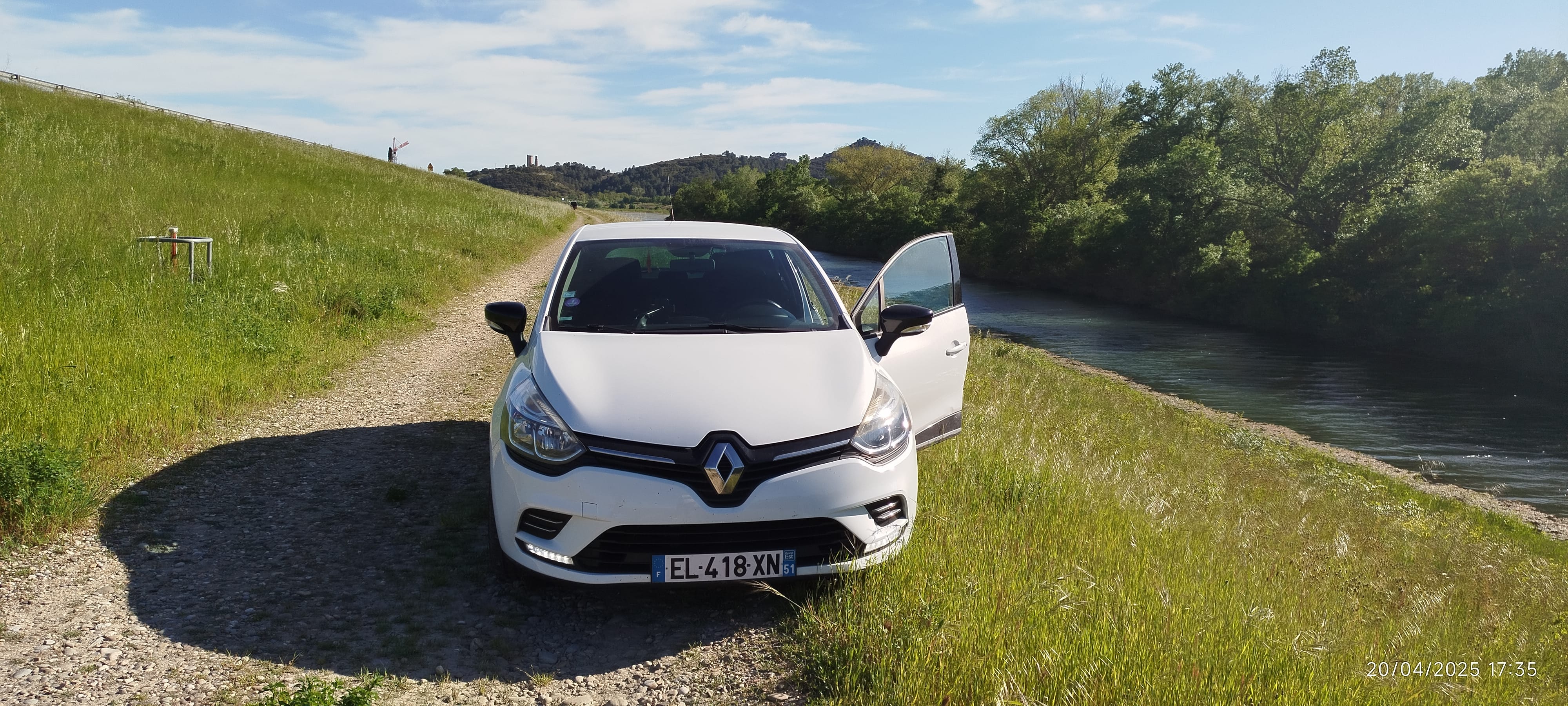 Renault Clio IV Limited avec GPS