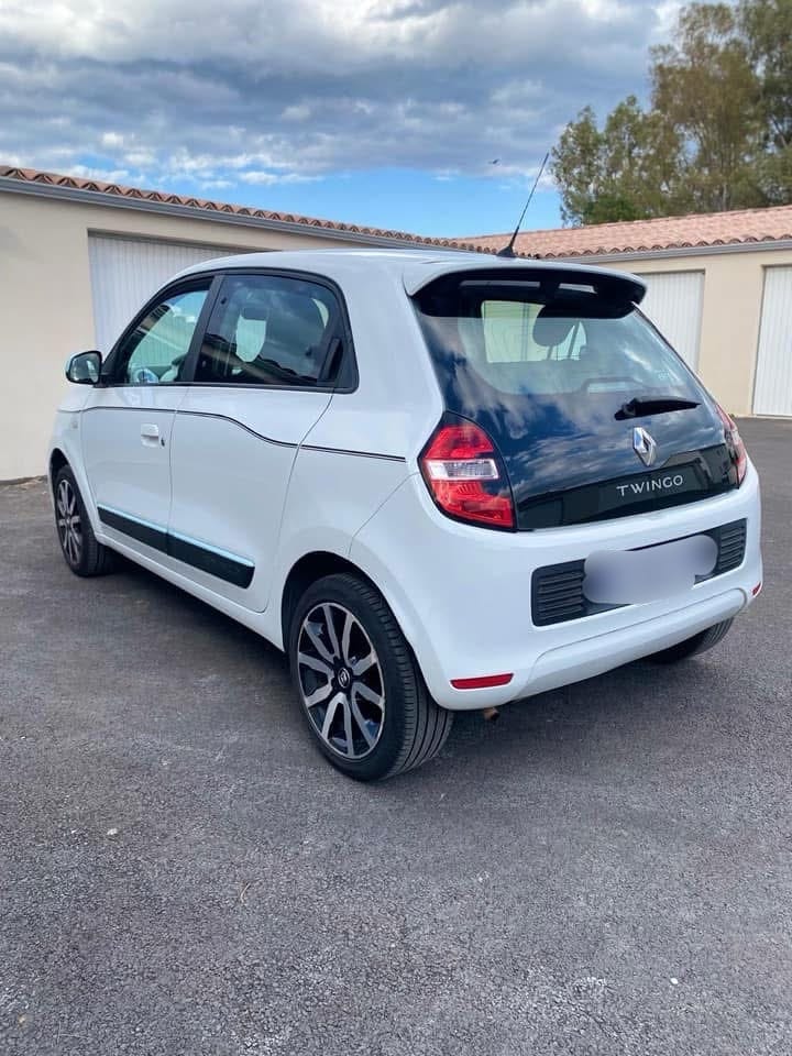Renault Twingo III with Cruise control