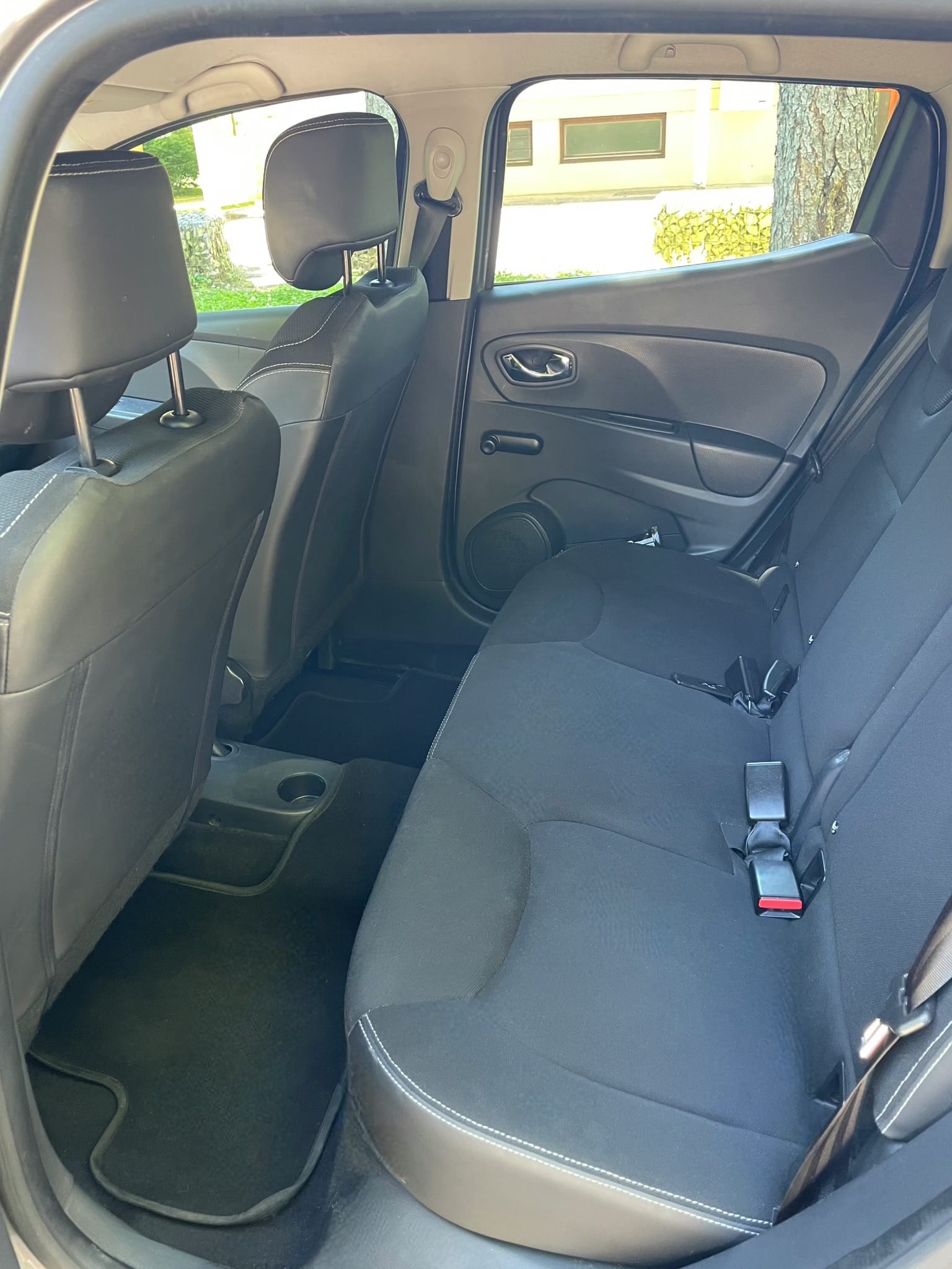 Renault Clio avec Entrée audio / iPod