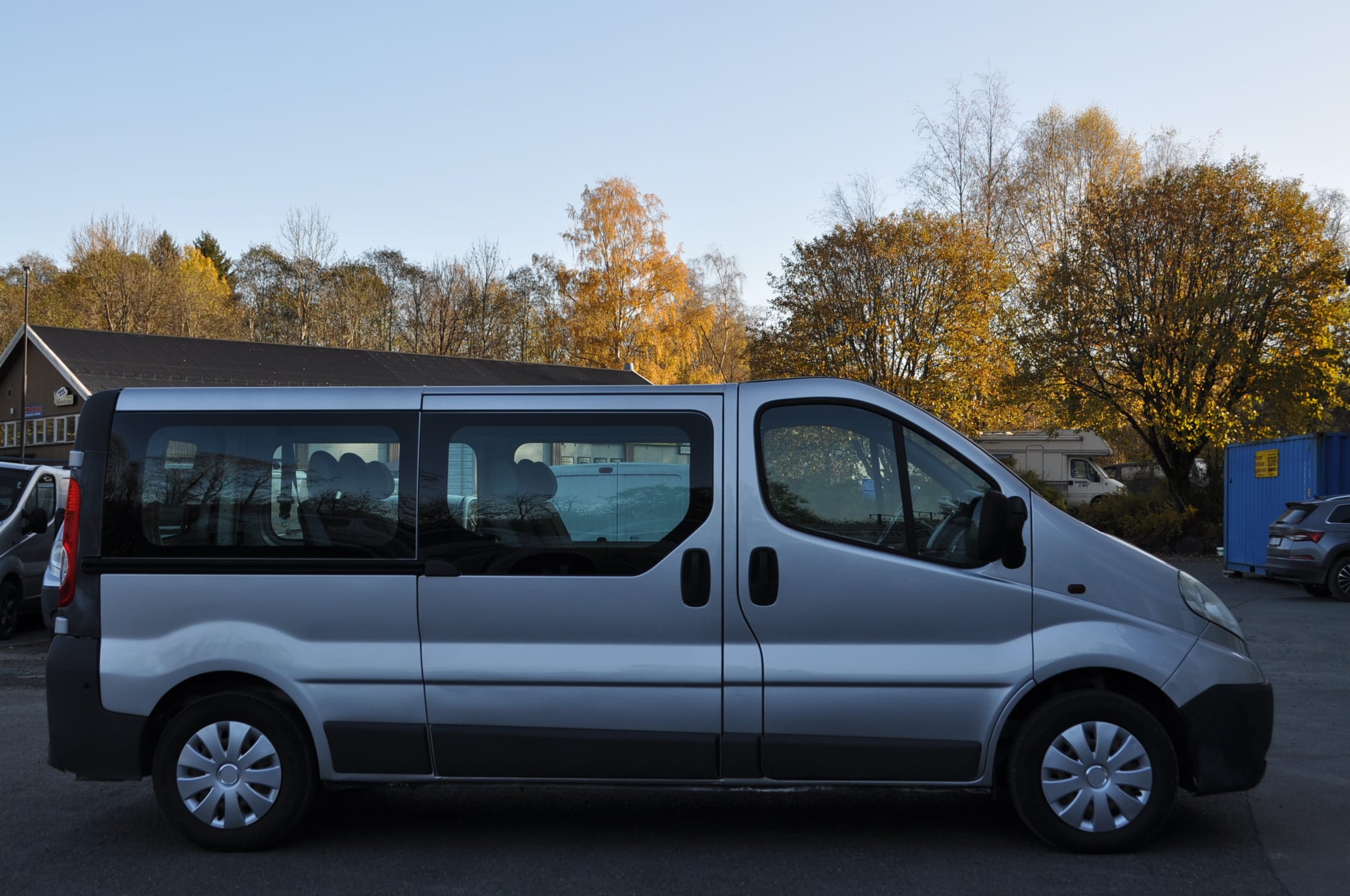 Opel Vivaro 2.0 CDTI 9 SETER MINIBUSS med Aircondition