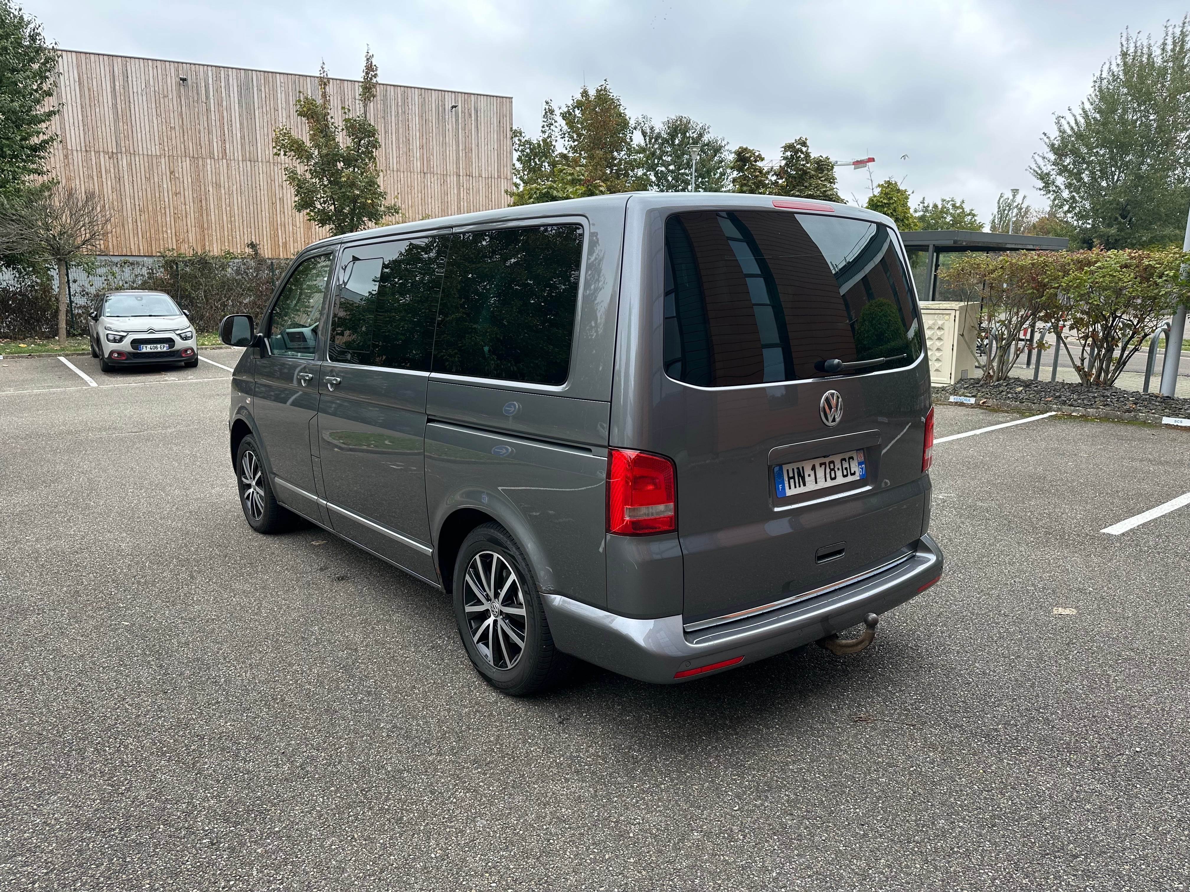Volkswagen Transporter 6.1 Business Line Minibus avec Caméra de recul