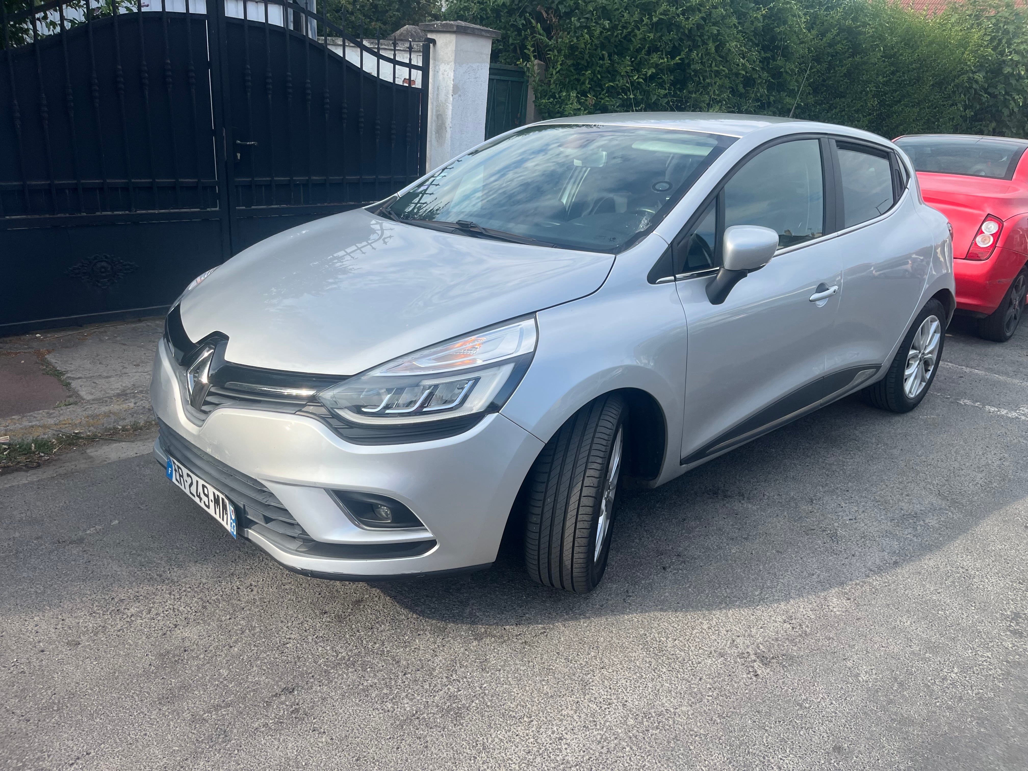 Renault Clio avec Climatisation