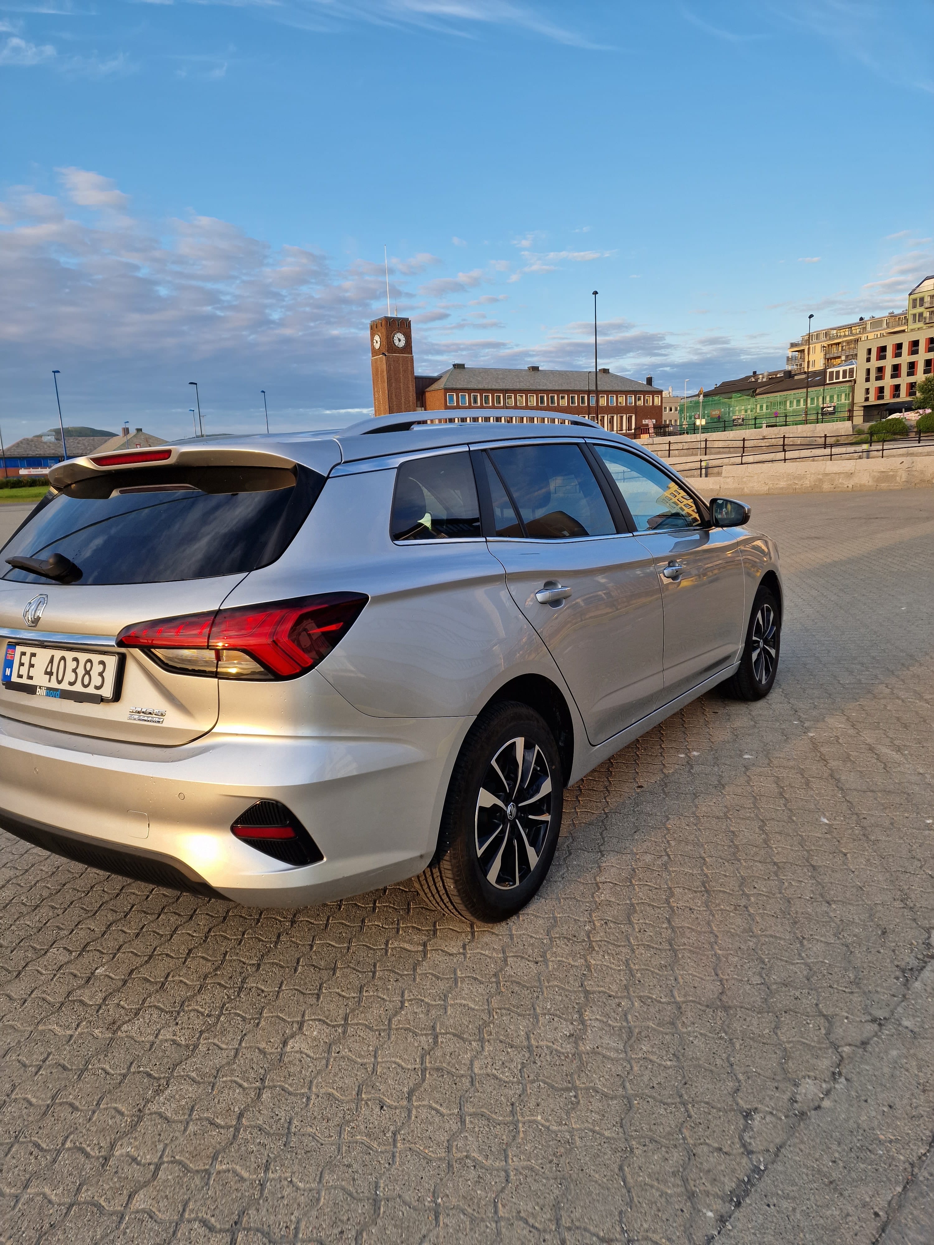 Mg MG5 med GPS