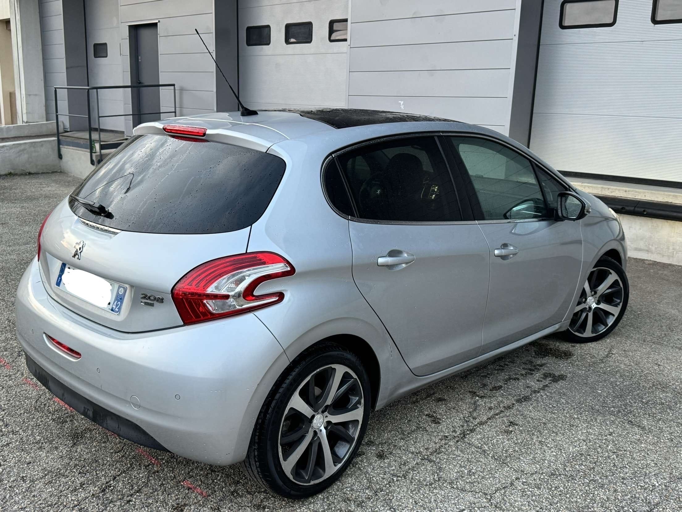 Peugeot 208 avec Régulateur de vitesse