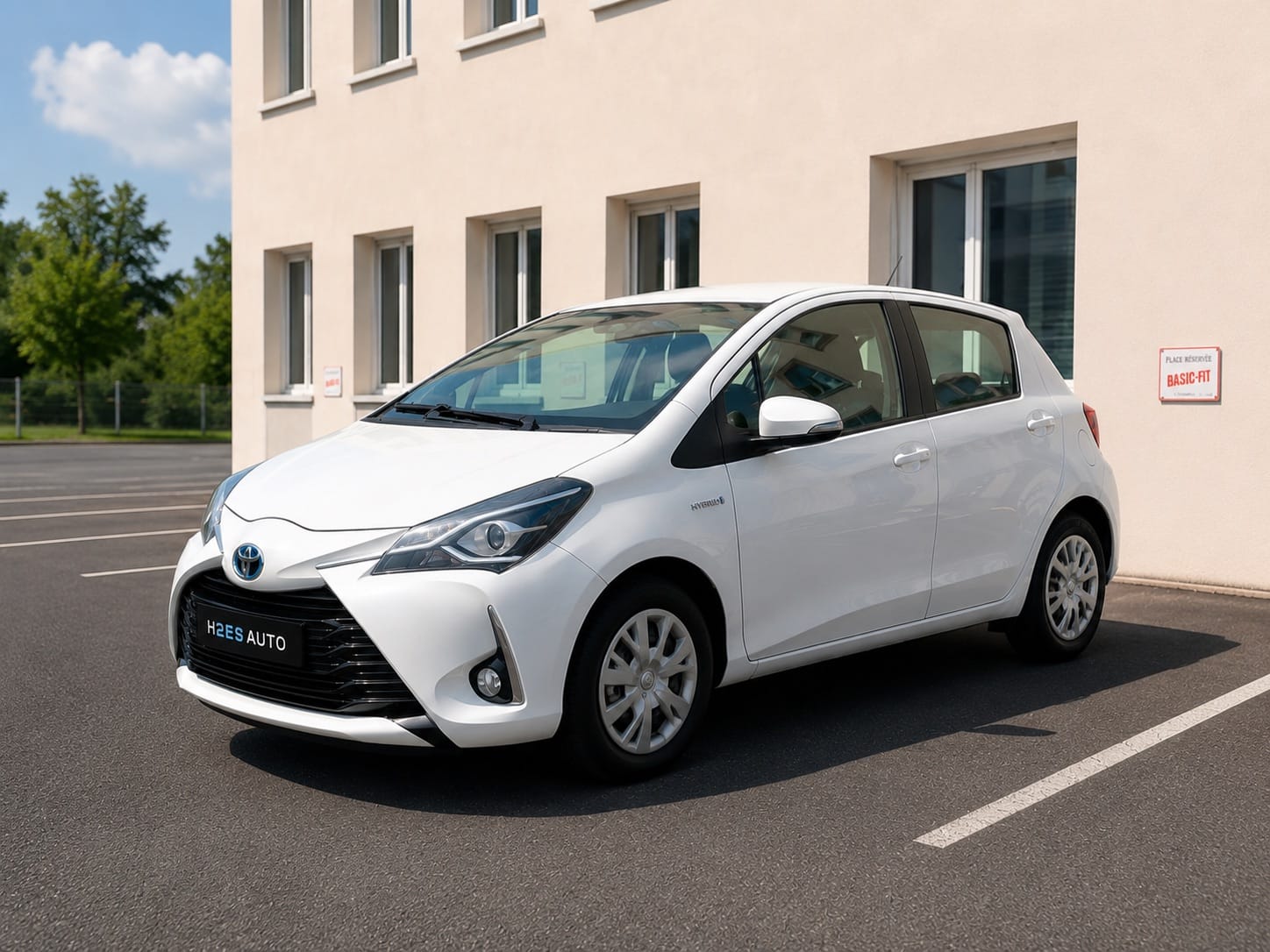 Toyota Yaris Hybride, 2019, Essence 95 / Électrique (hybride), automatique