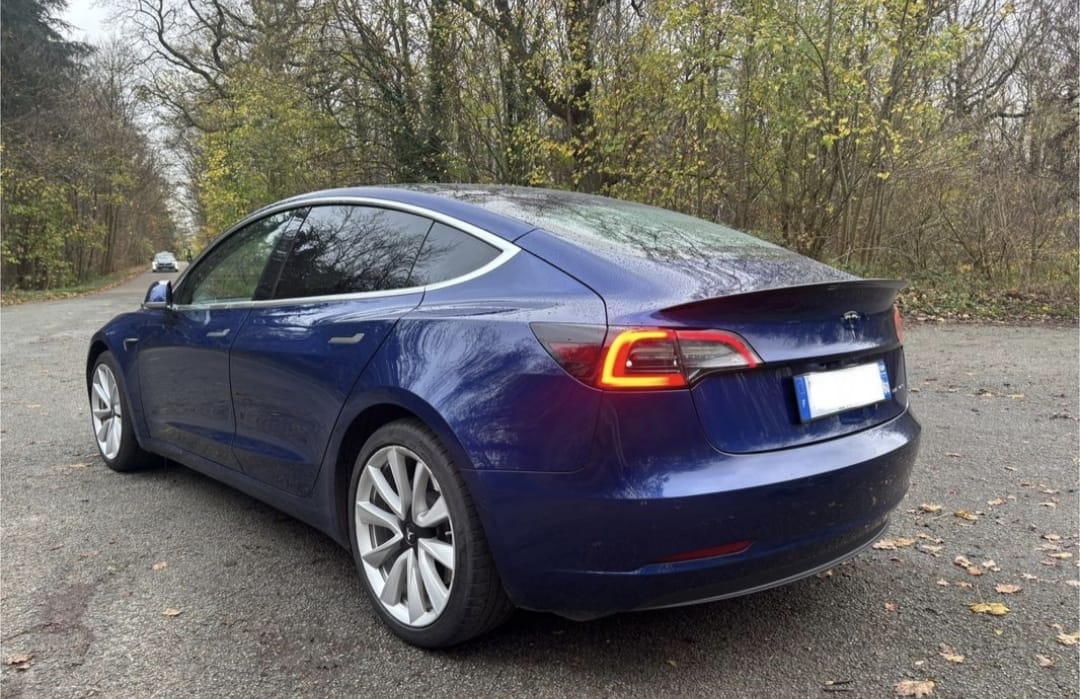 Tesla Model 3 Long Range sièges massant, superchargeur avec GPS