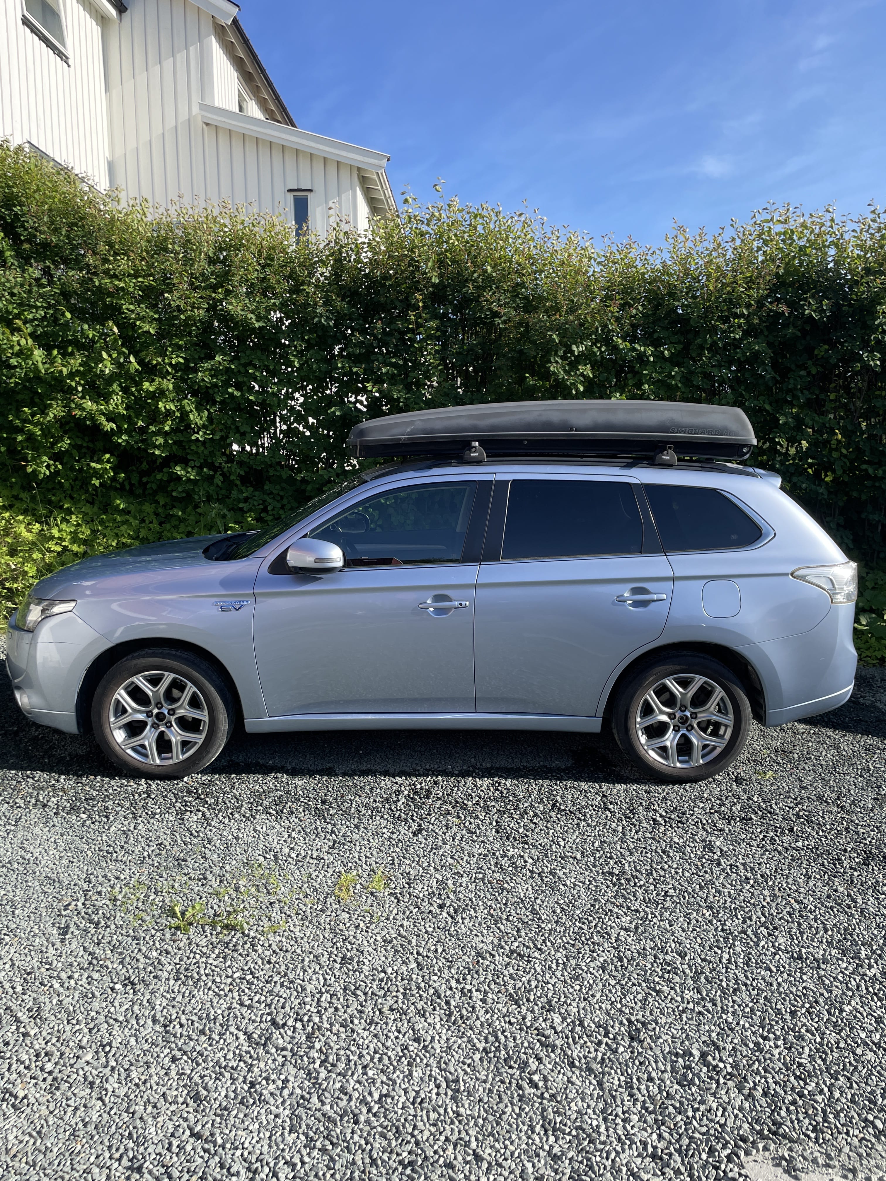 Mitsubishi Outlander PHEV SE with Air conditioning