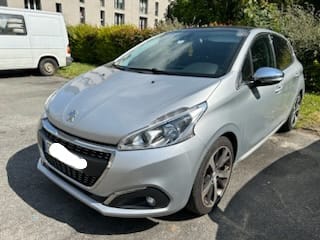 Peugeot 208, 2016, Essence 95, automatique