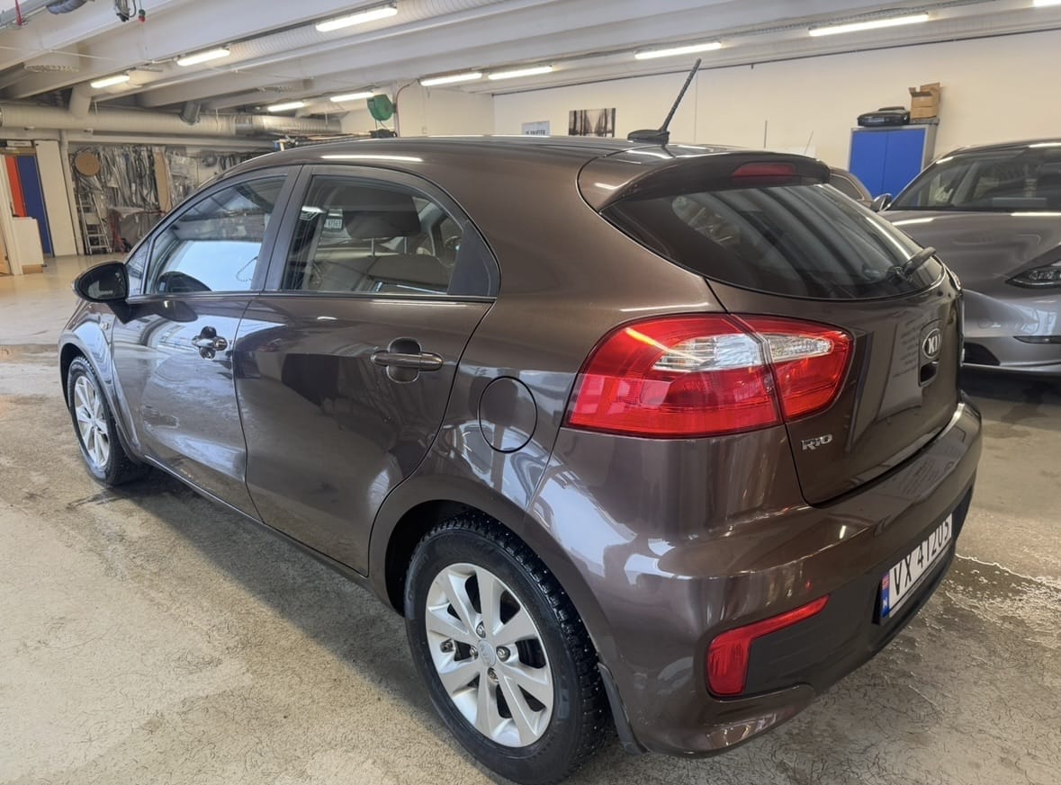 Kia Rio avec Pneus neige