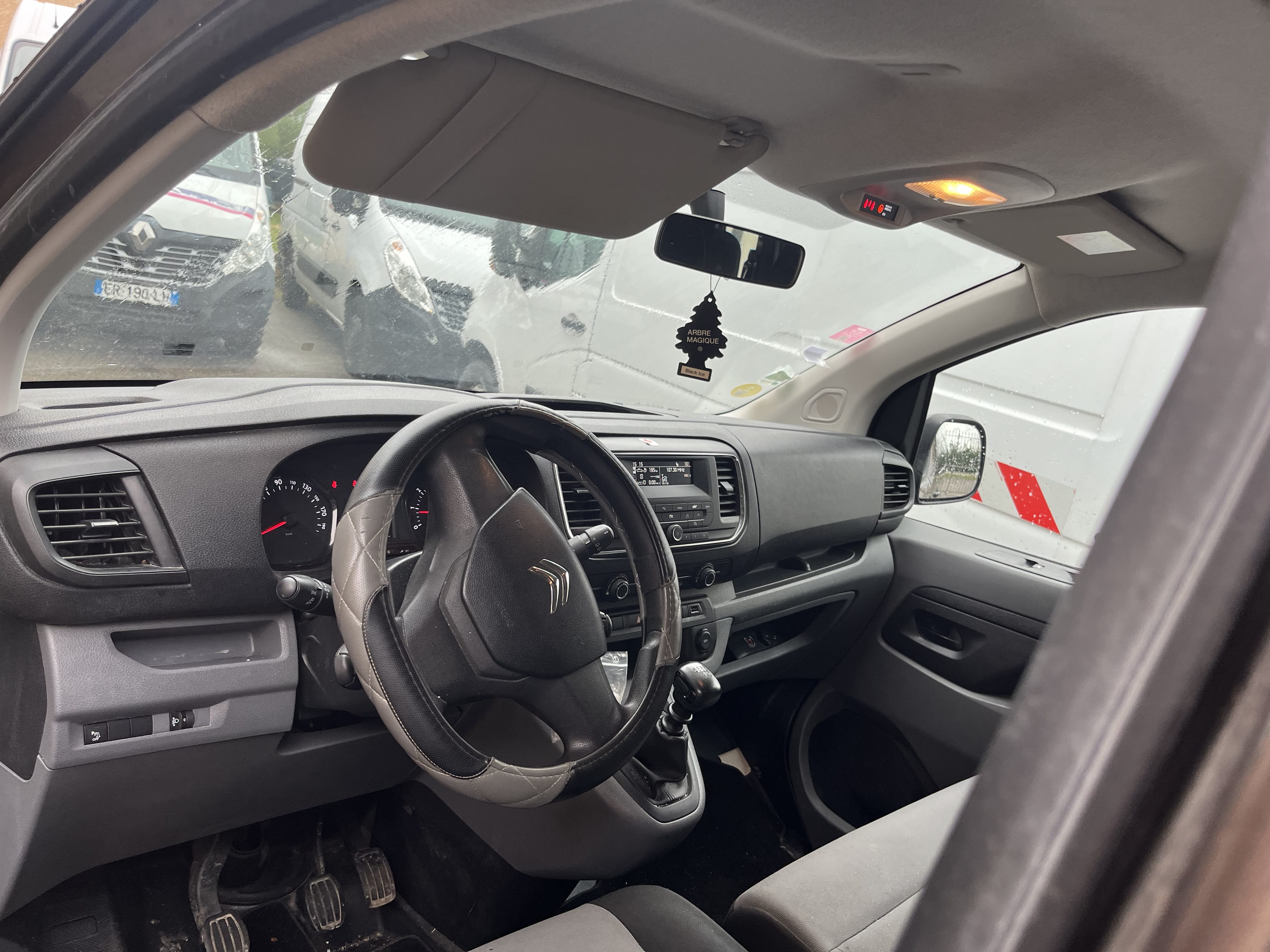 Citroen Jumpy avec Pneus neige