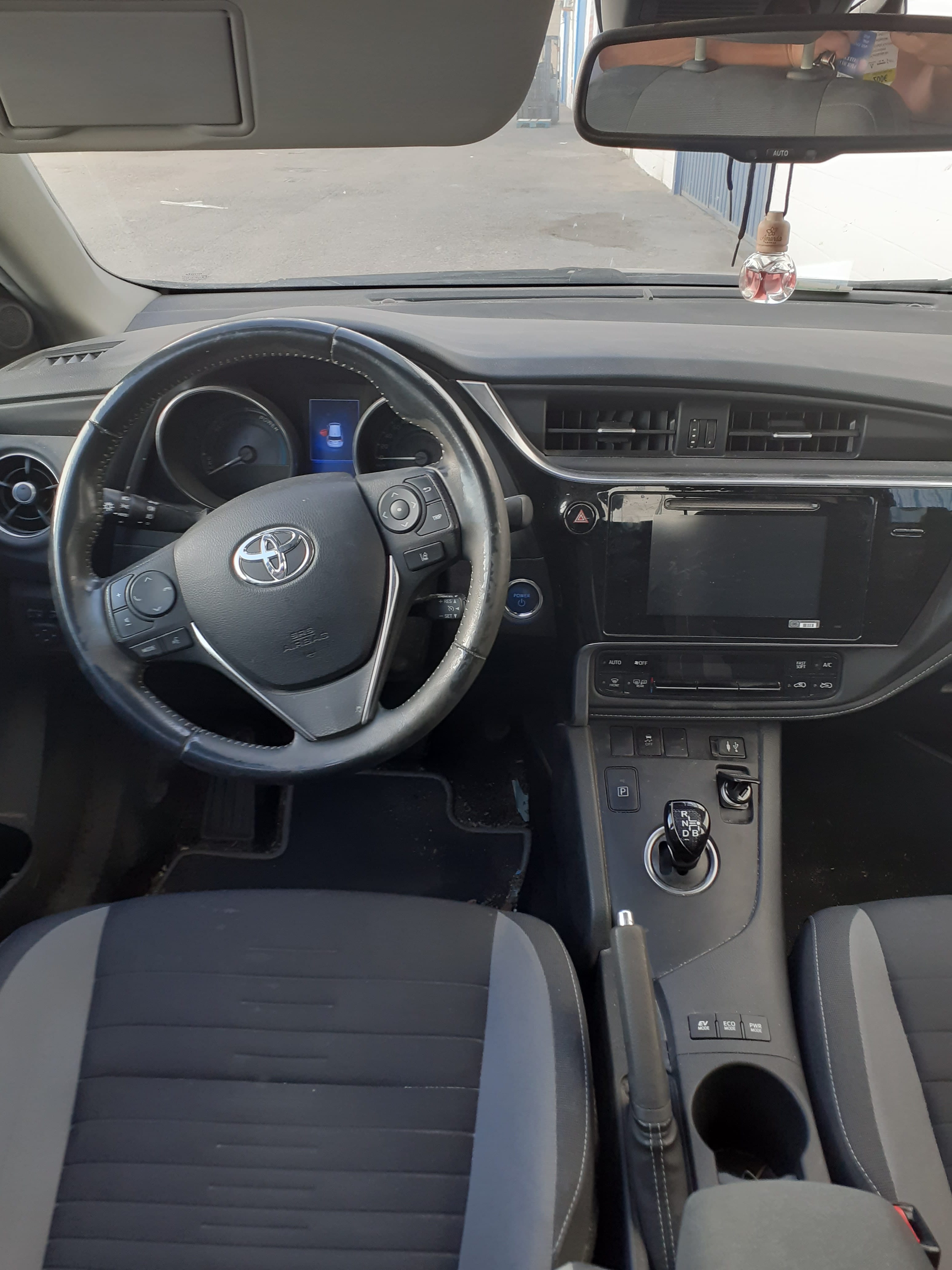 Toyota Auris con Control de velocidad