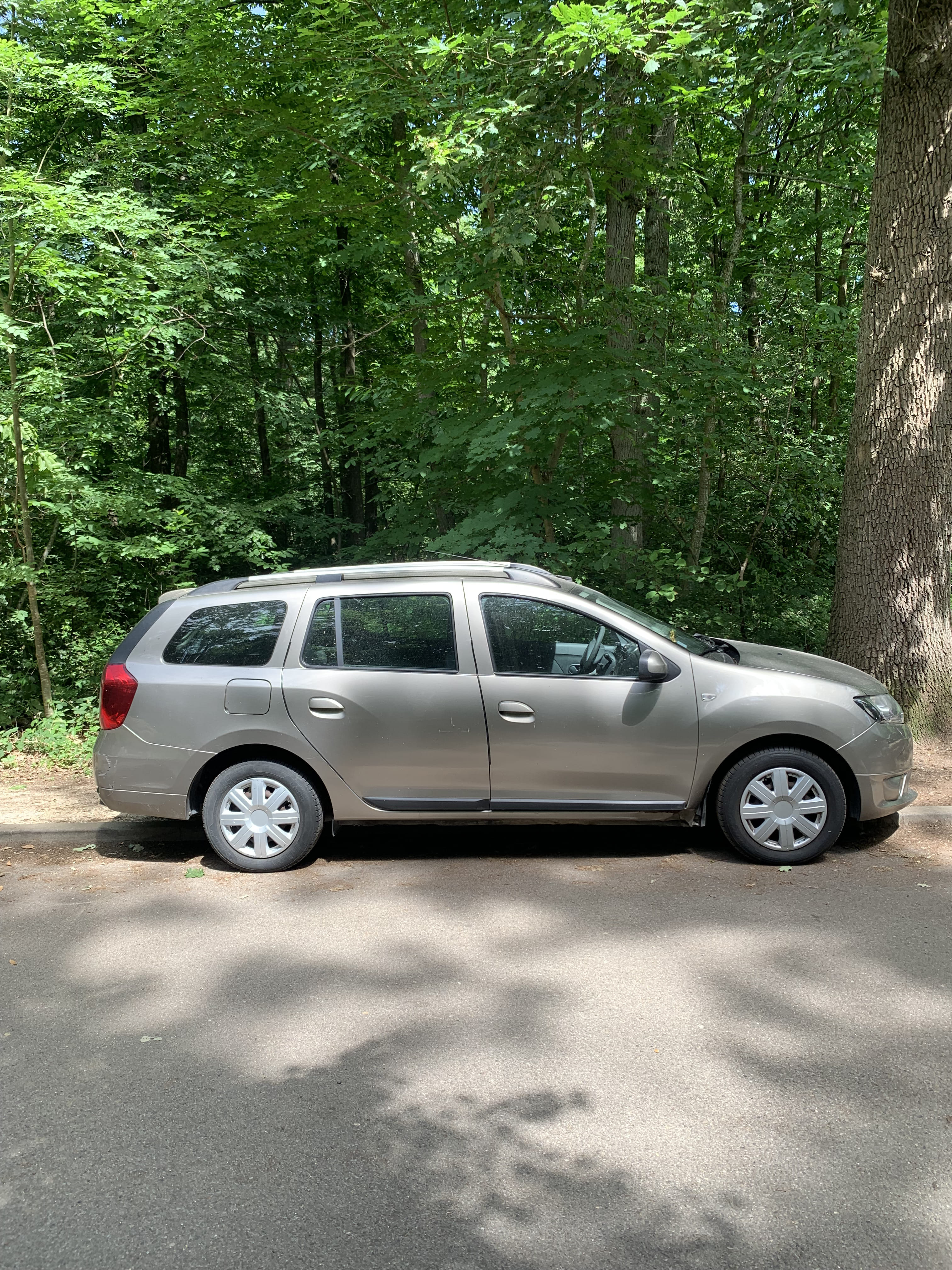 Dacia Logan MCV avec Climatisation