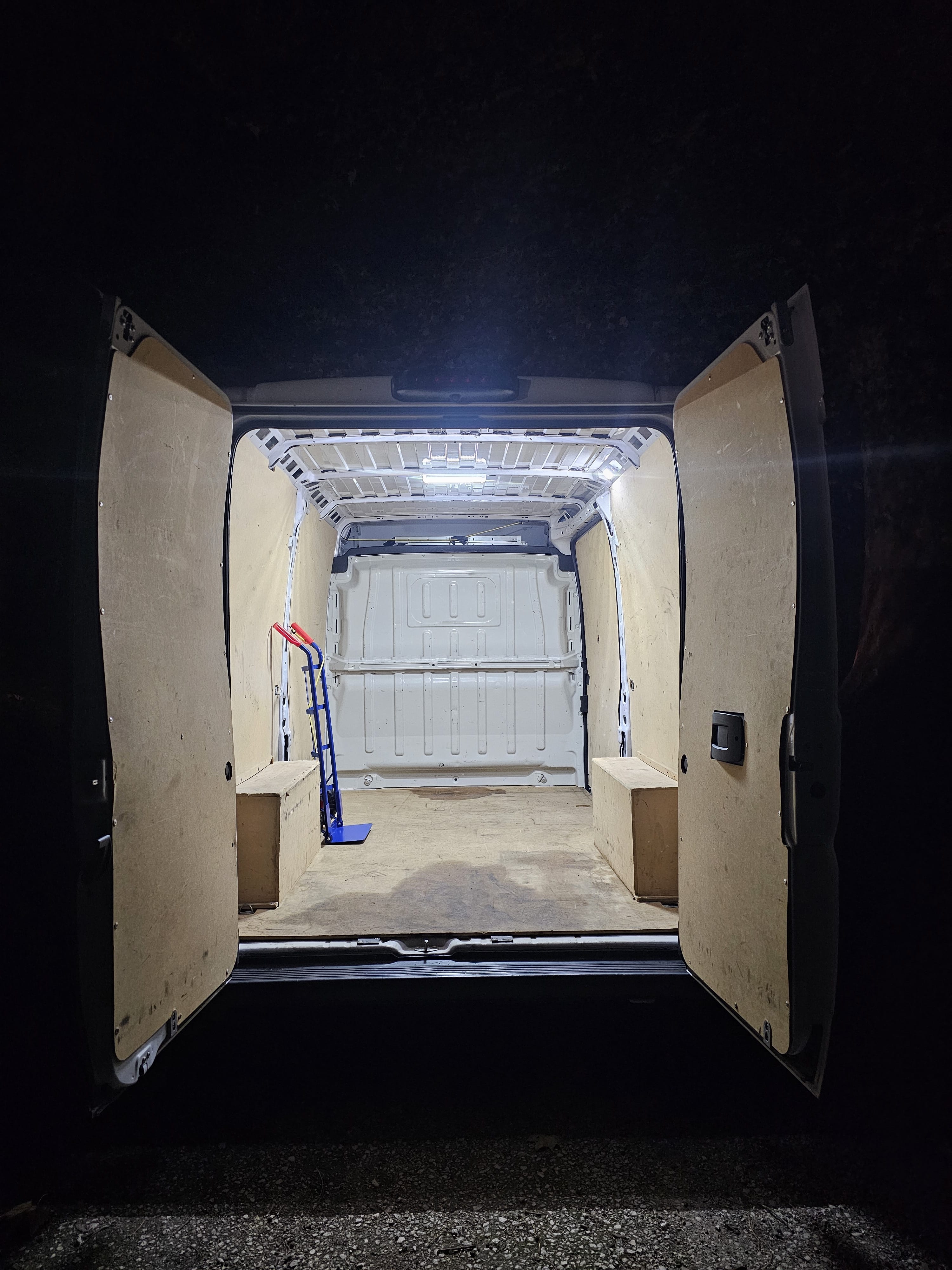 Peugeot Boxer 2.3 BLUEHDI 140 avec Audio Bluetooth