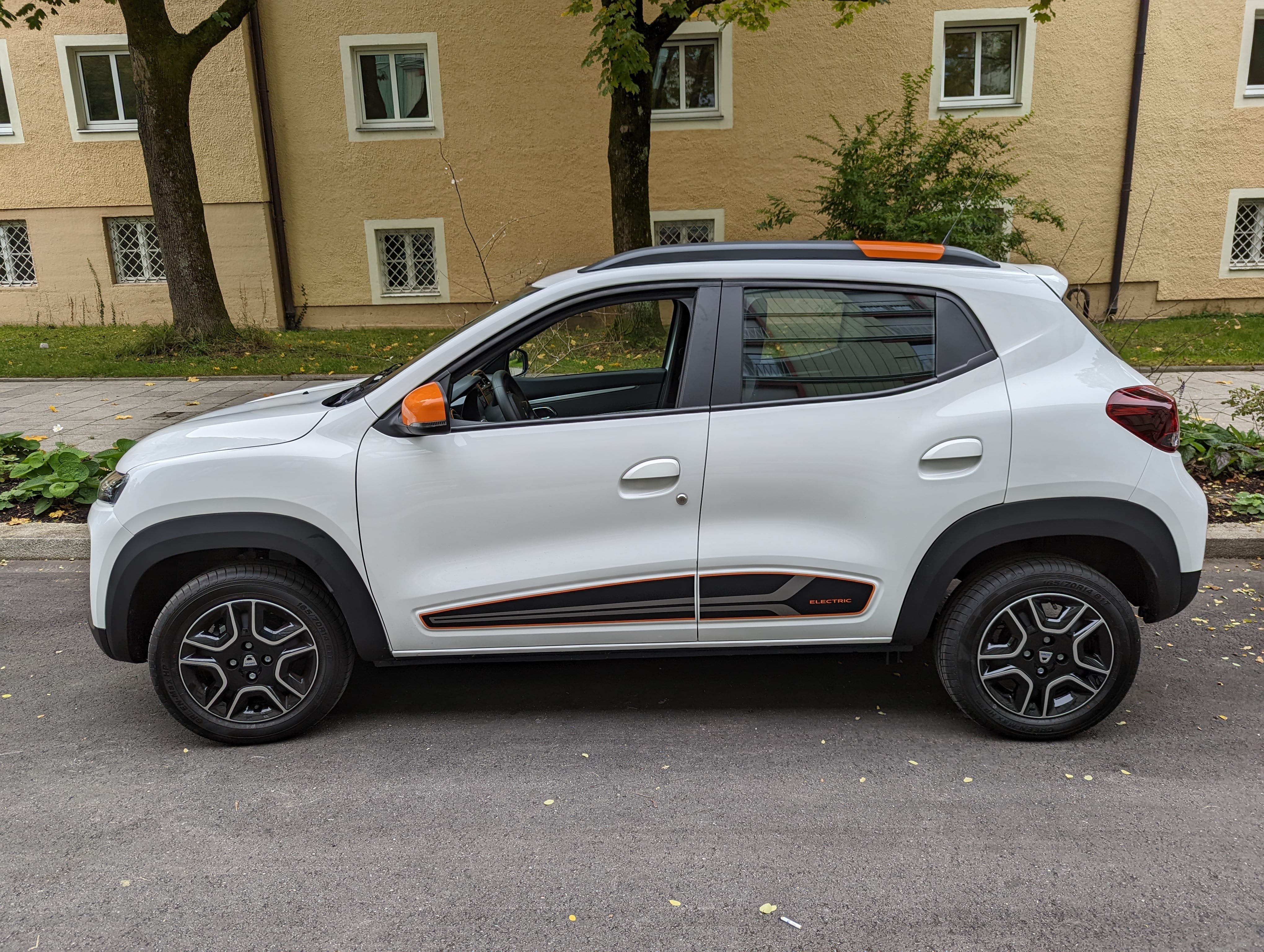 Dacia Spring Comfort Plus Elektro Öko mit Klimaanlage