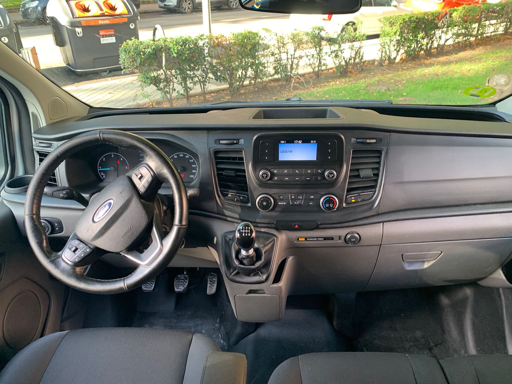 Ford Transit Custom Kombi mit Audio-/iPod-Zugang