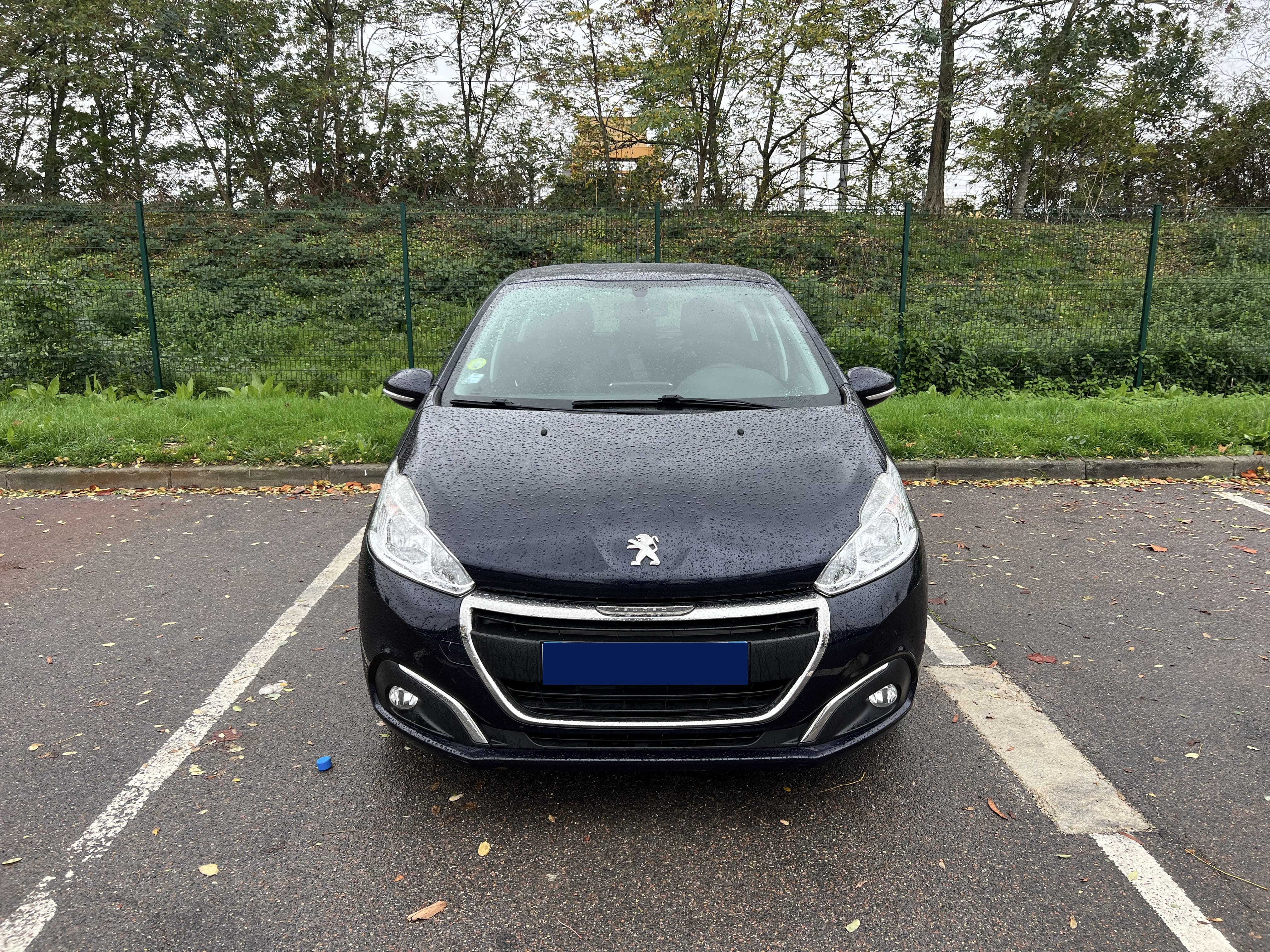 Peugeot 208 avec Entrée audio / iPod