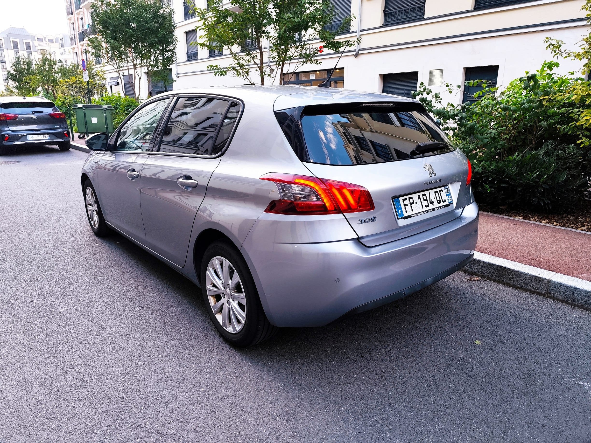 Peugeot 308 avec GPS