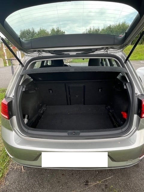 Volkswagen Golf avec Siège bébé